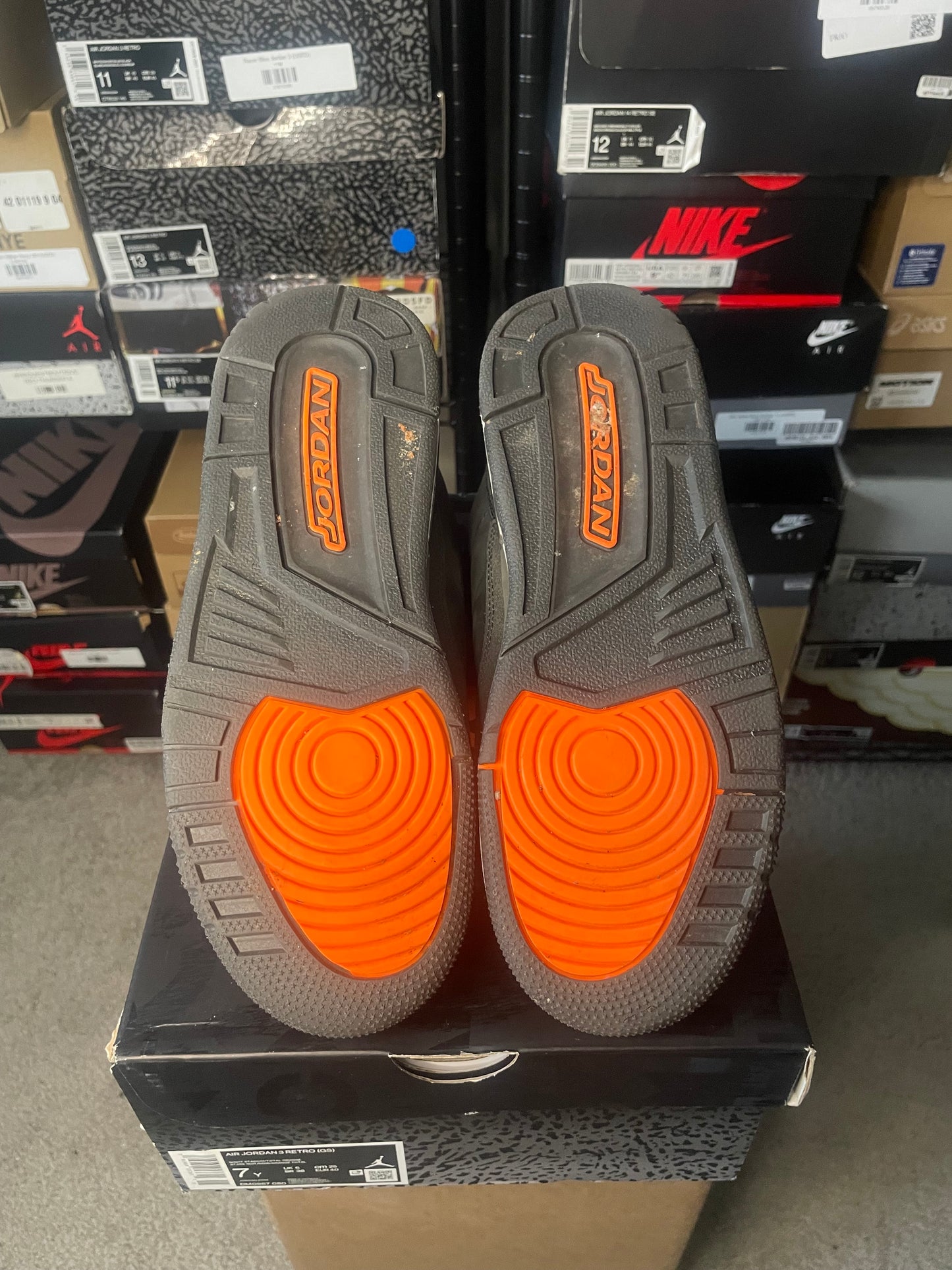 Size 7 - AJ 3 Retro 2023 Mid Fear
