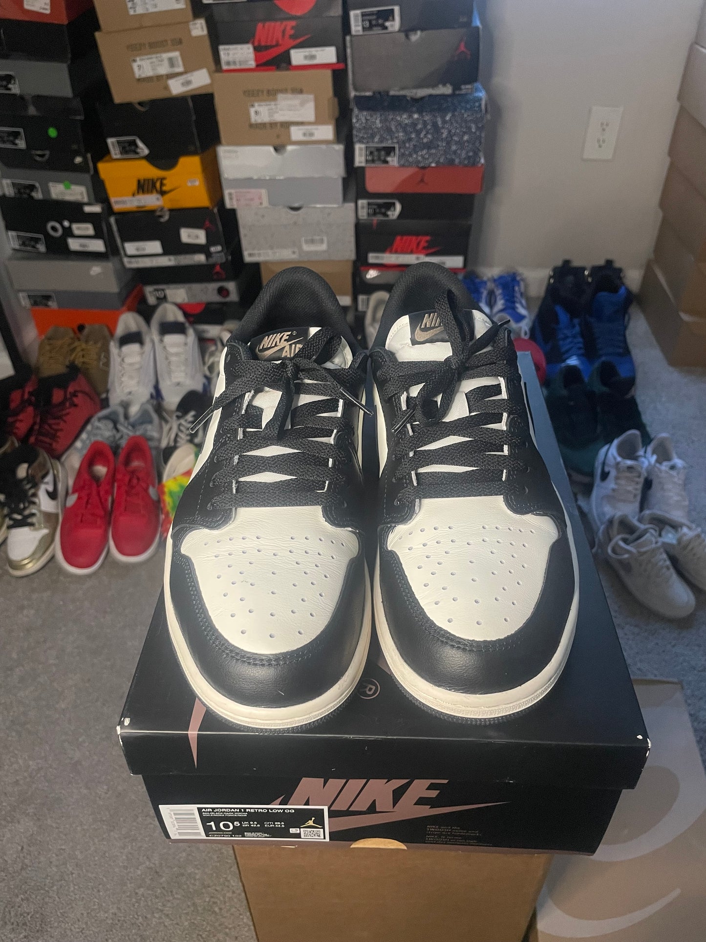 Size 10.5 - Air Jordan 1 Retro OG Low Mocha