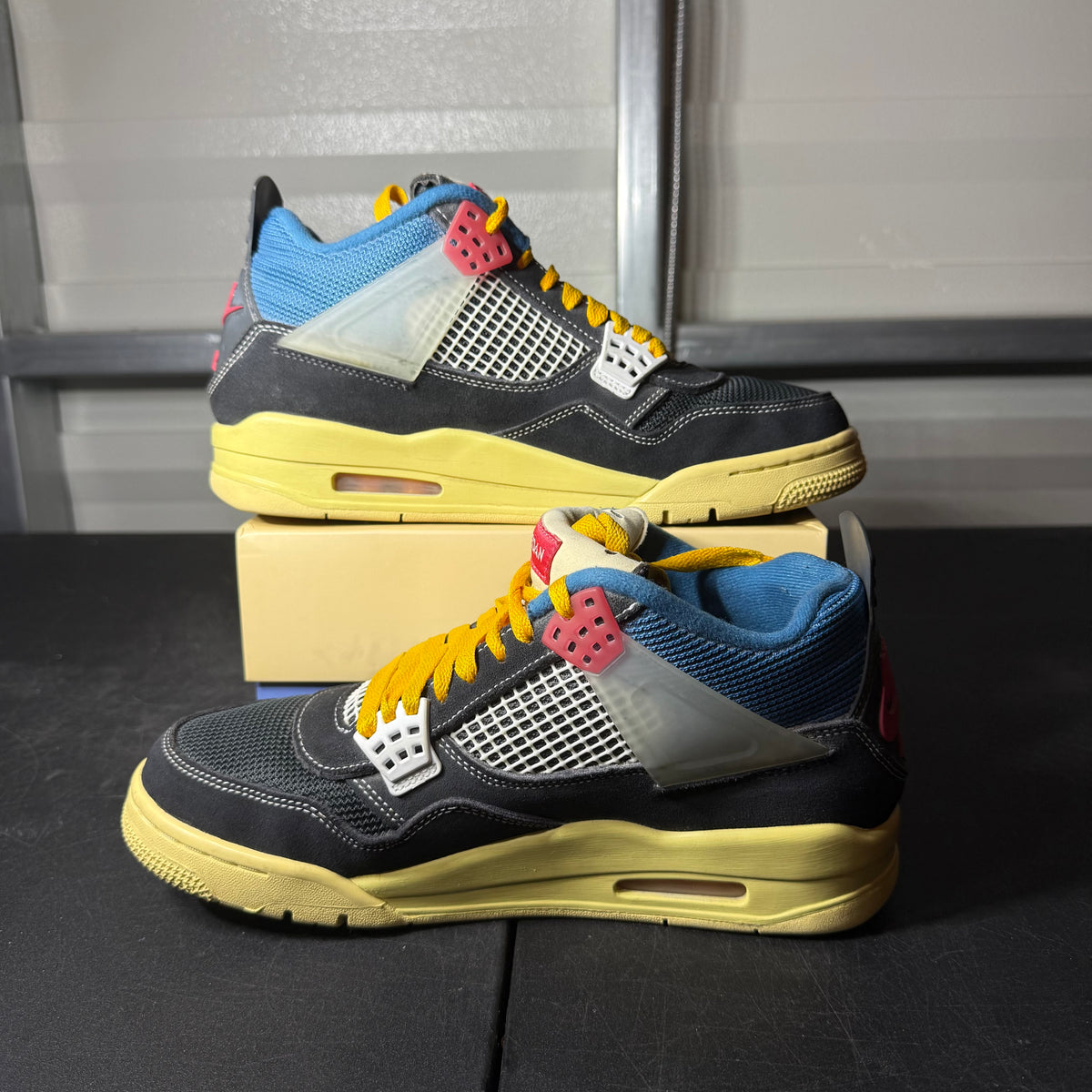 Size 9 - AJ 4 Union Off Noir