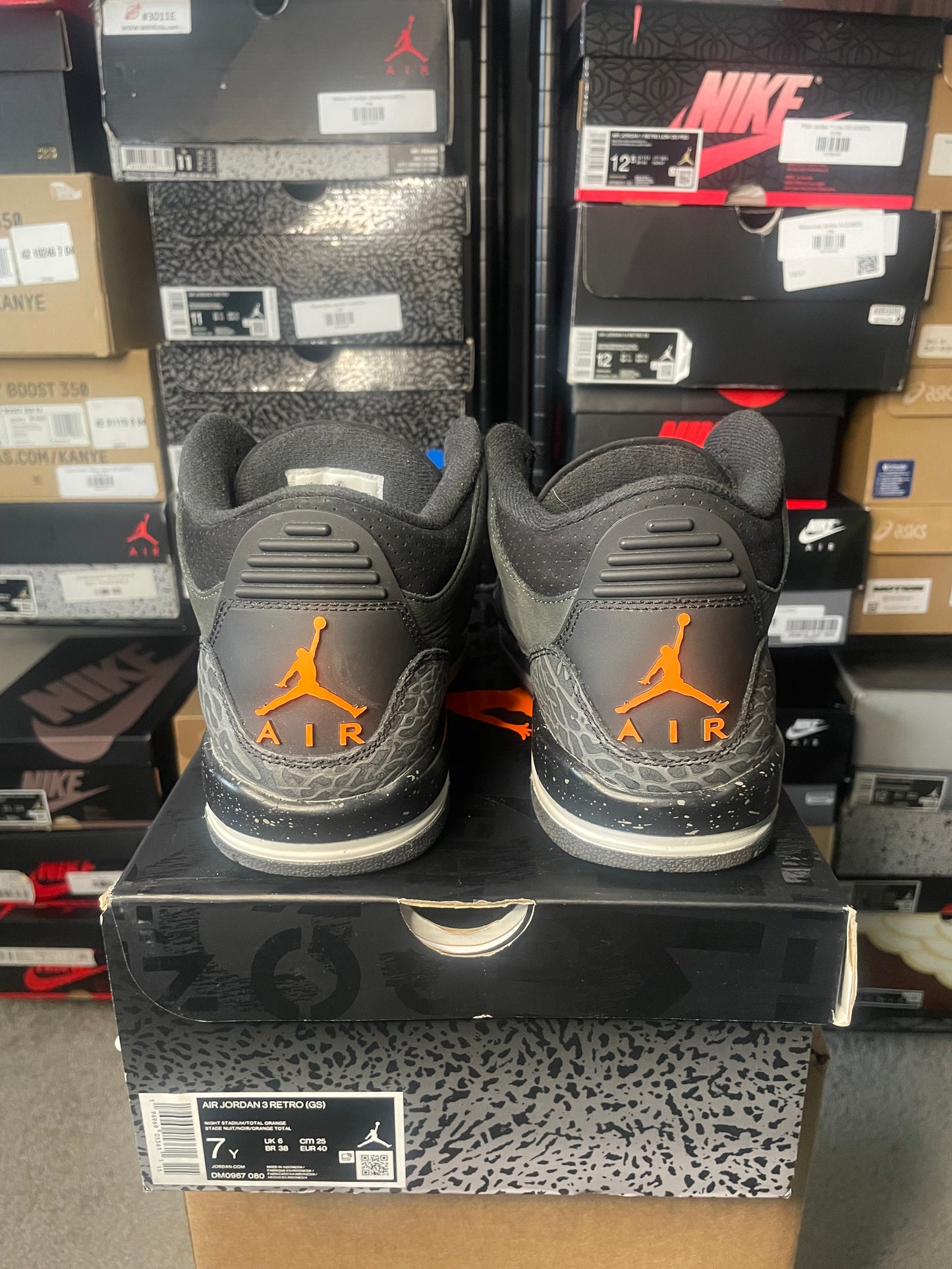 Size 7 - AJ 3 Retro 2023 Mid Fear