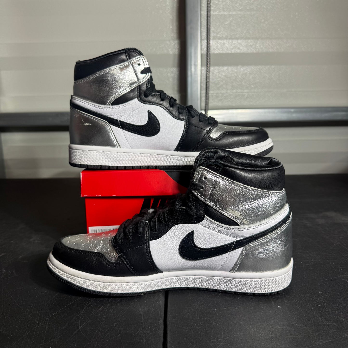 Size 9W - AJ 1 Silver Toe