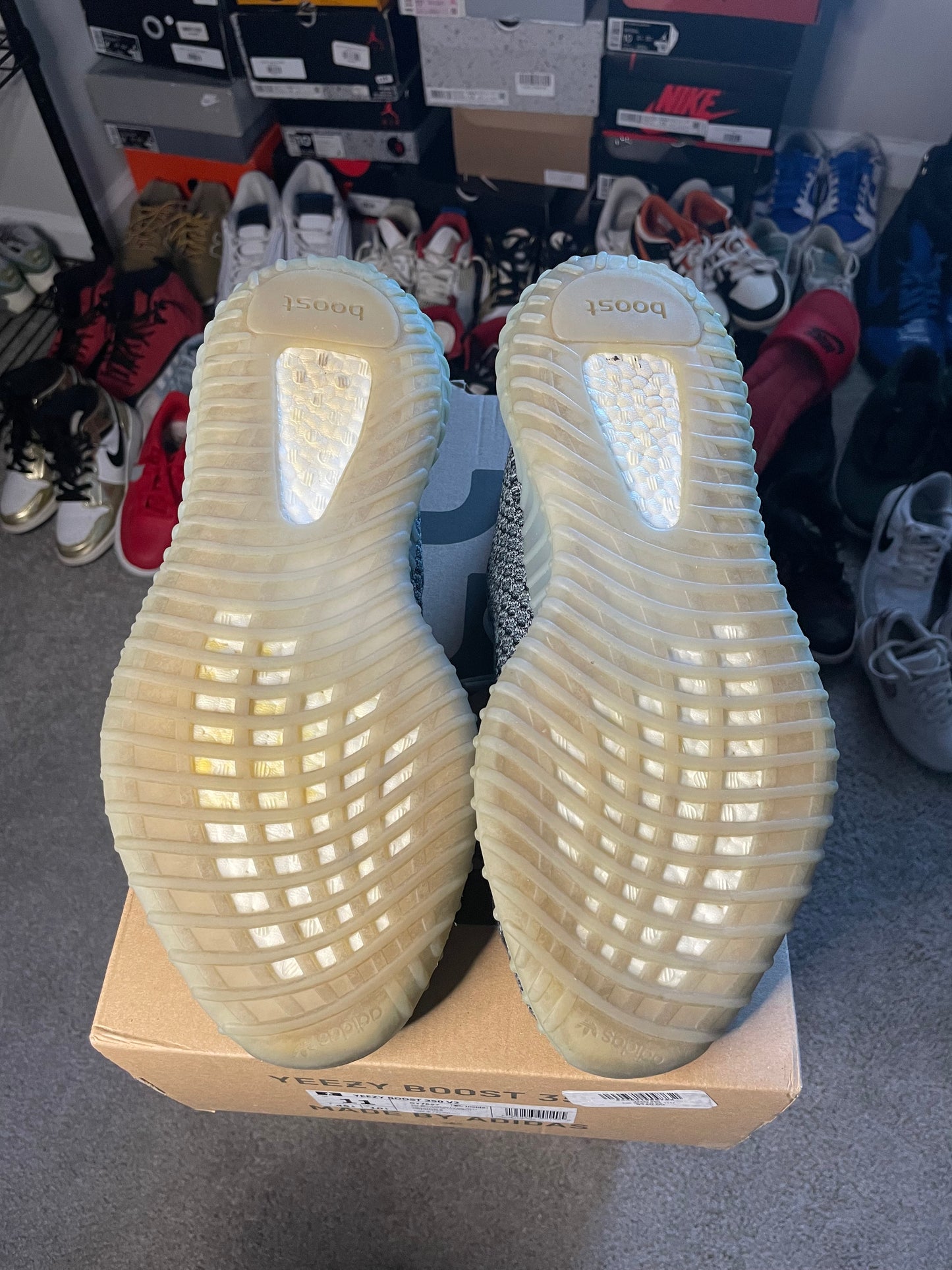 Size 11 - adidas Yeezy Boost 350 V2 Ash Blue