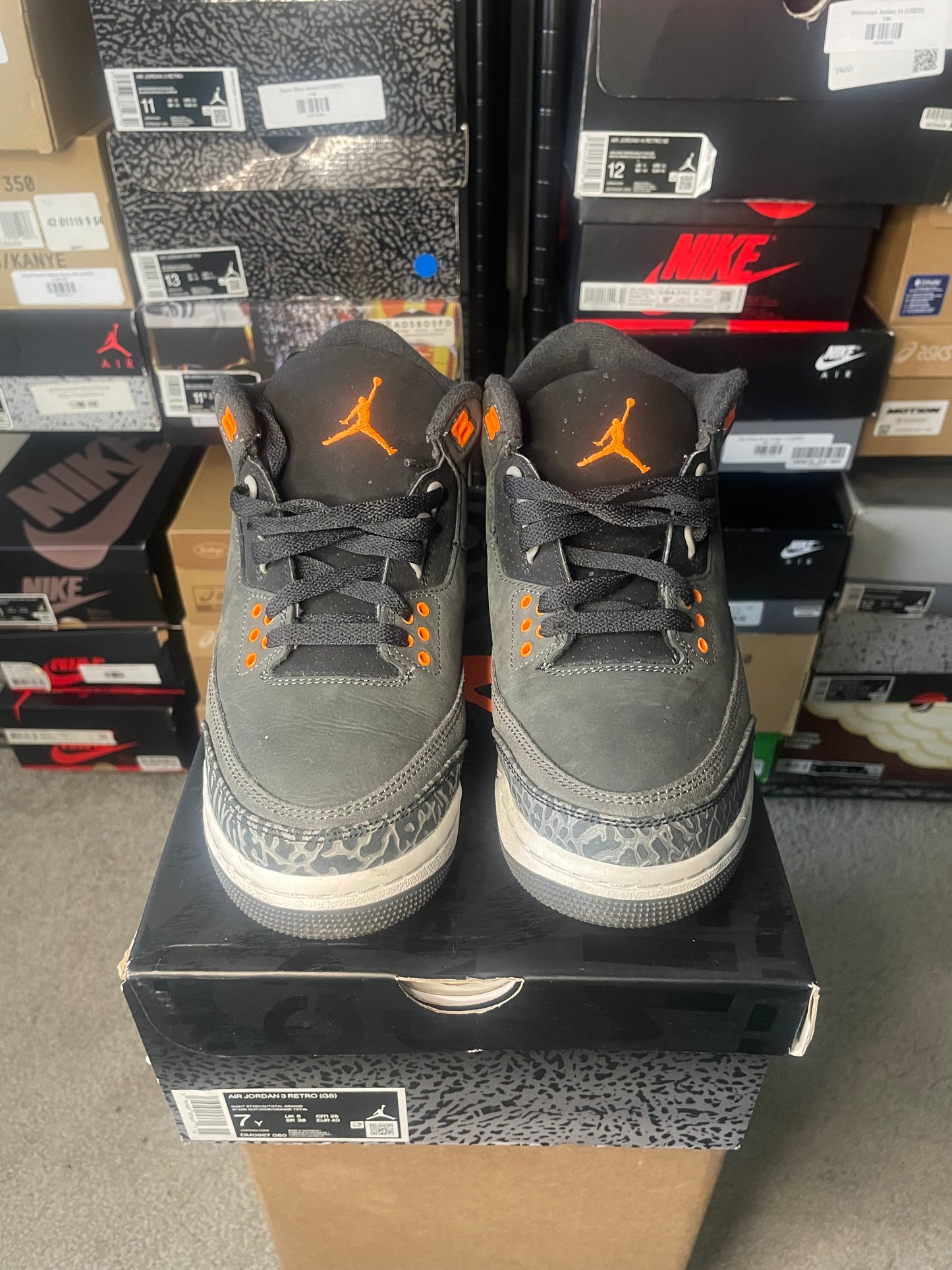 Size 7 - AJ 3 Retro 2023 Mid Fear