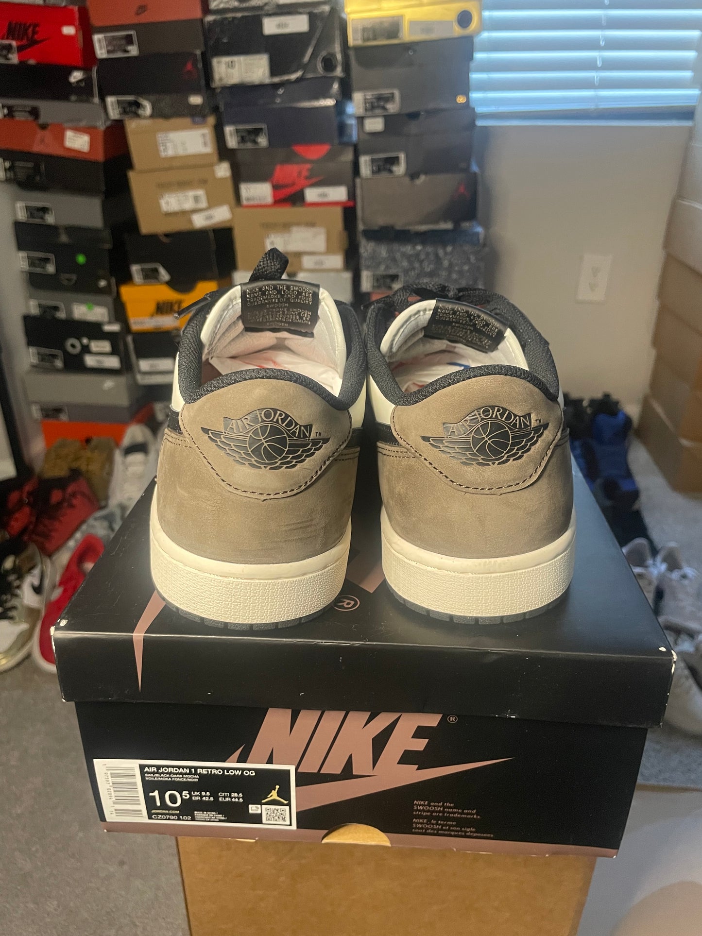 Size 10.5 - Air Jordan 1 Retro OG Low Mocha