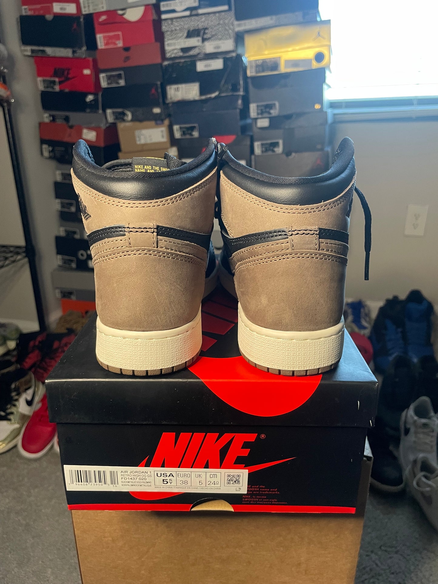 Size 5.5 - Jordan 1 Retro OG High Palomino