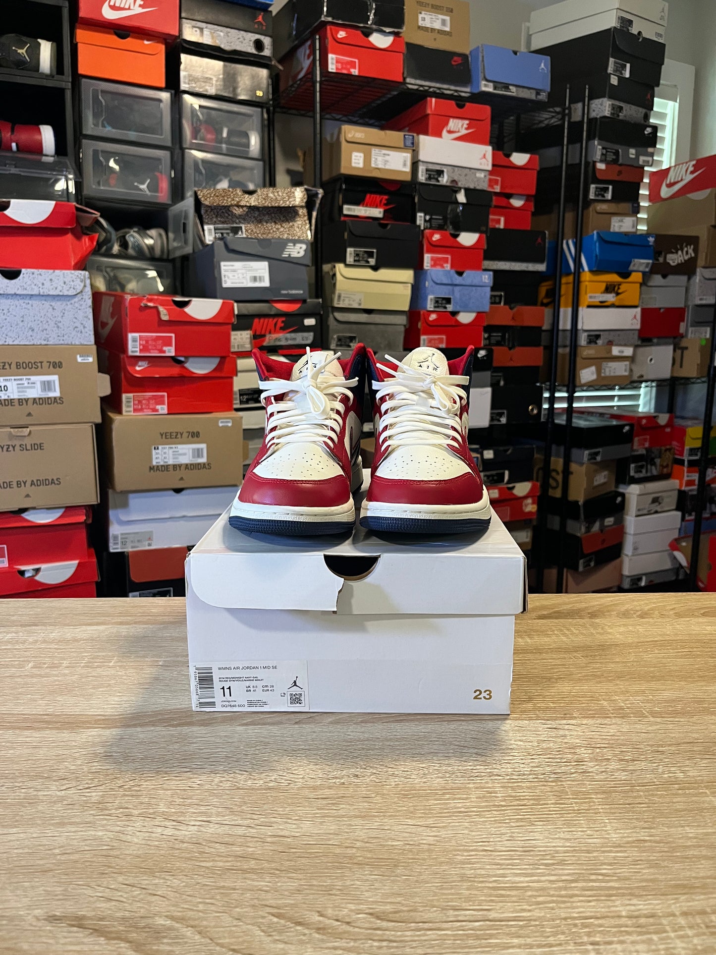 Size 9.5 - AJ 1 SE 2022 Mid USA