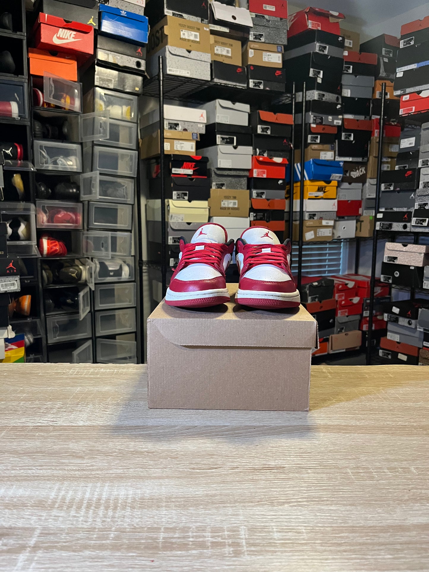 Size 6M - AJ 1 Low Reverse Black Toe