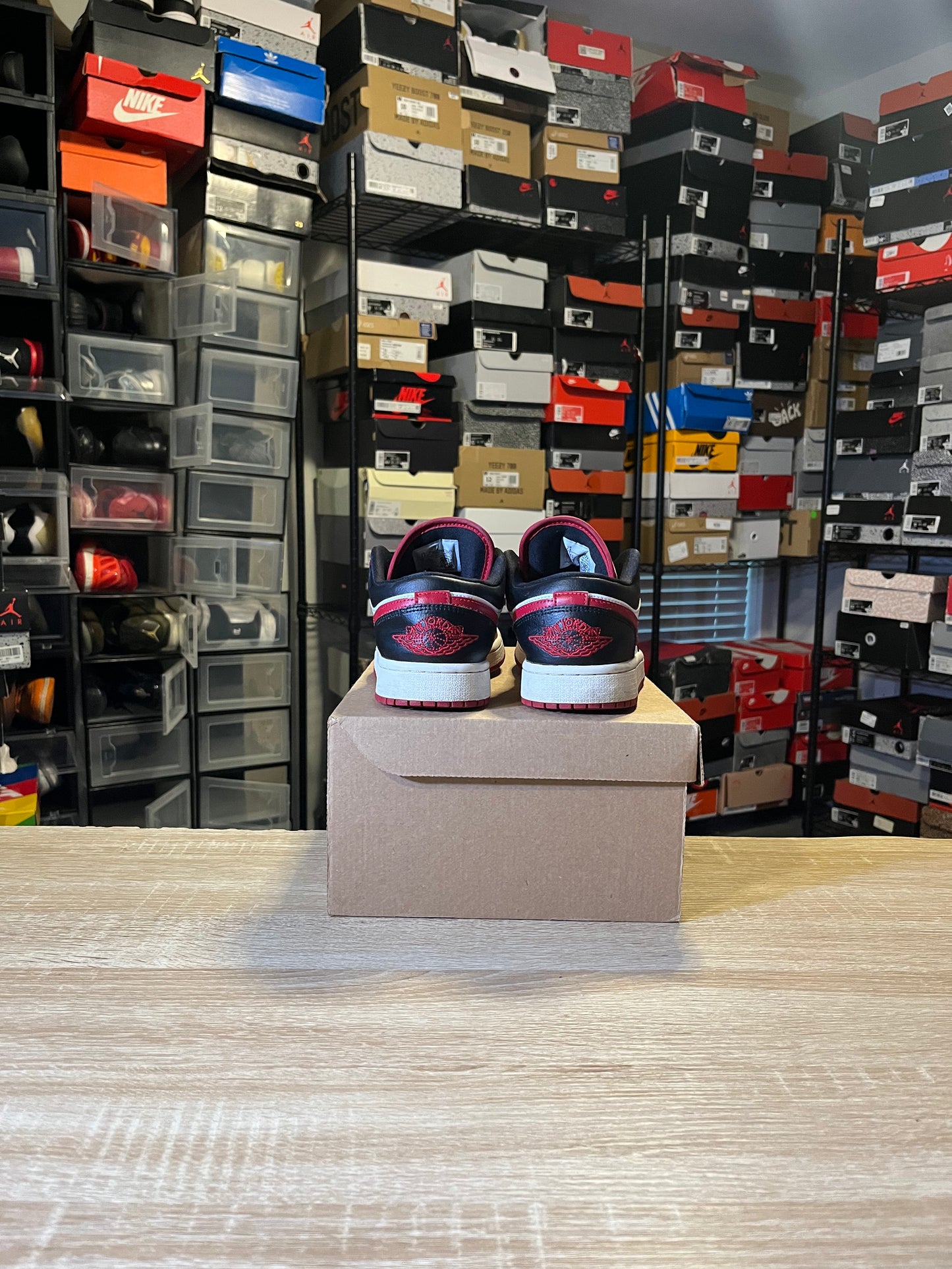 Size 6M - AJ 1 Low Reverse Black Toe