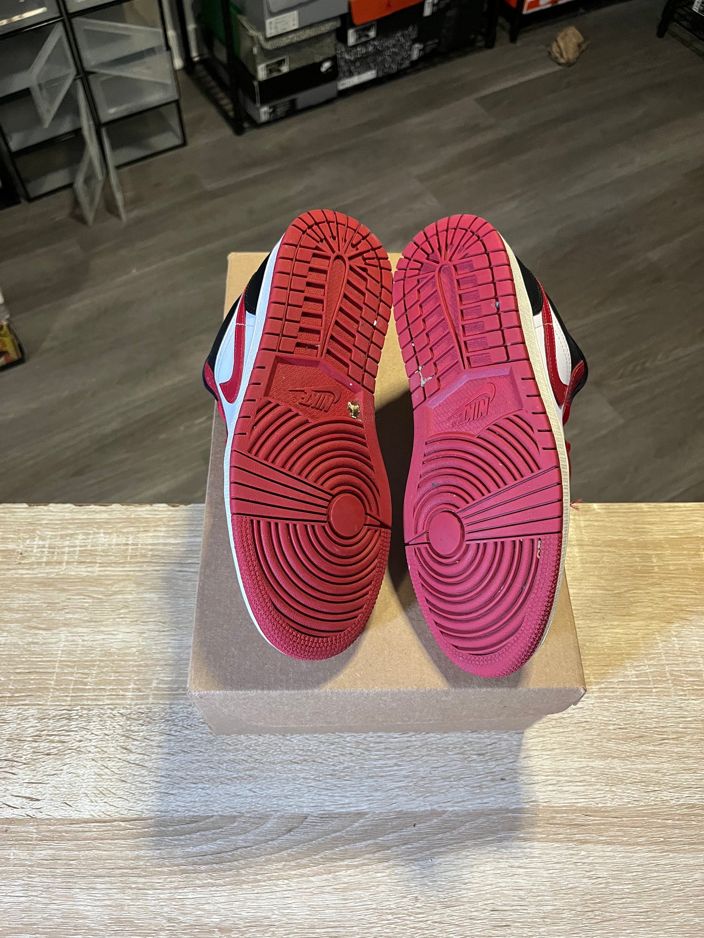 Size 6M - AJ 1 Low Reverse Black Toe