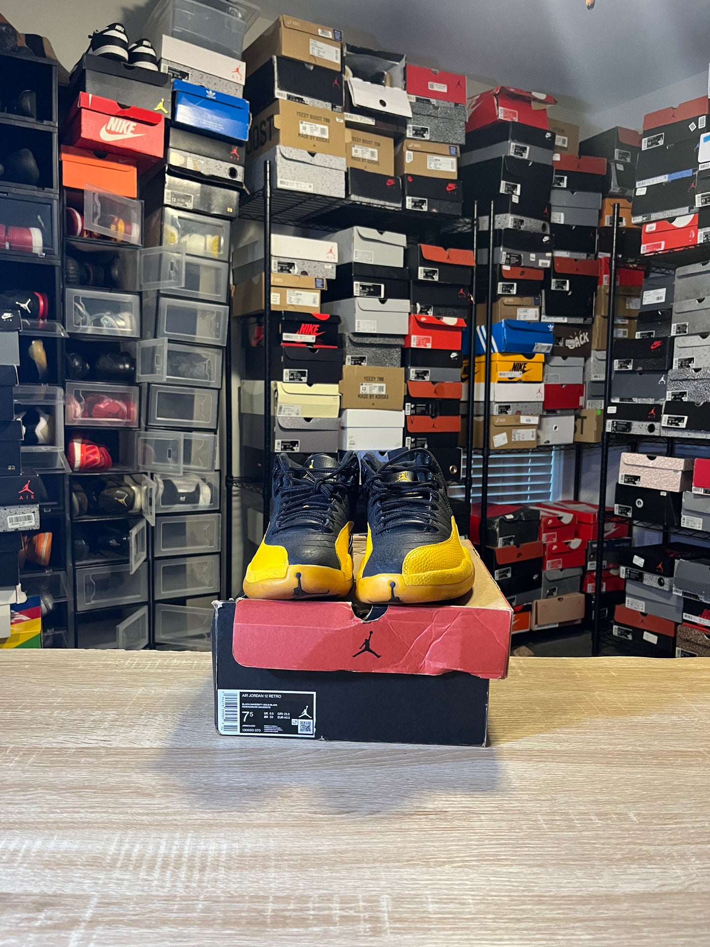 Size 7.5 - AJ 12 University Gold