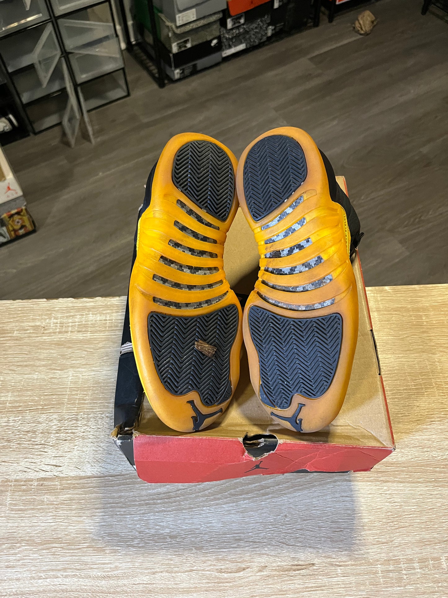 Size 7.5 - AJ 12 University Gold