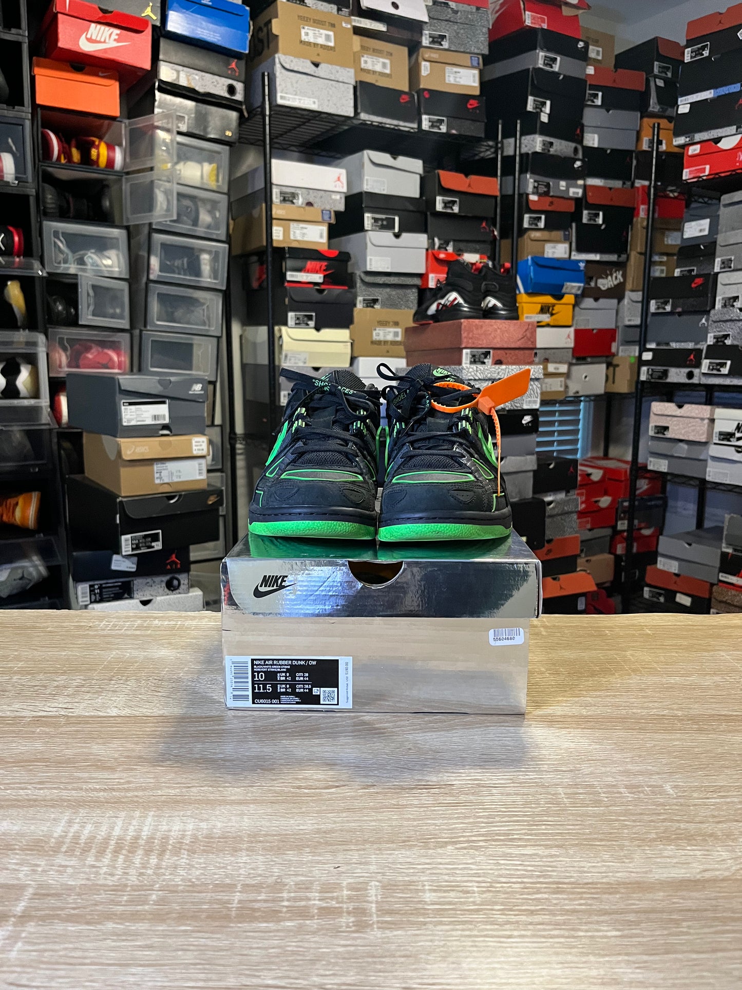 Size 10 - Air Rubber Dunk x Off-White Low Green Strike