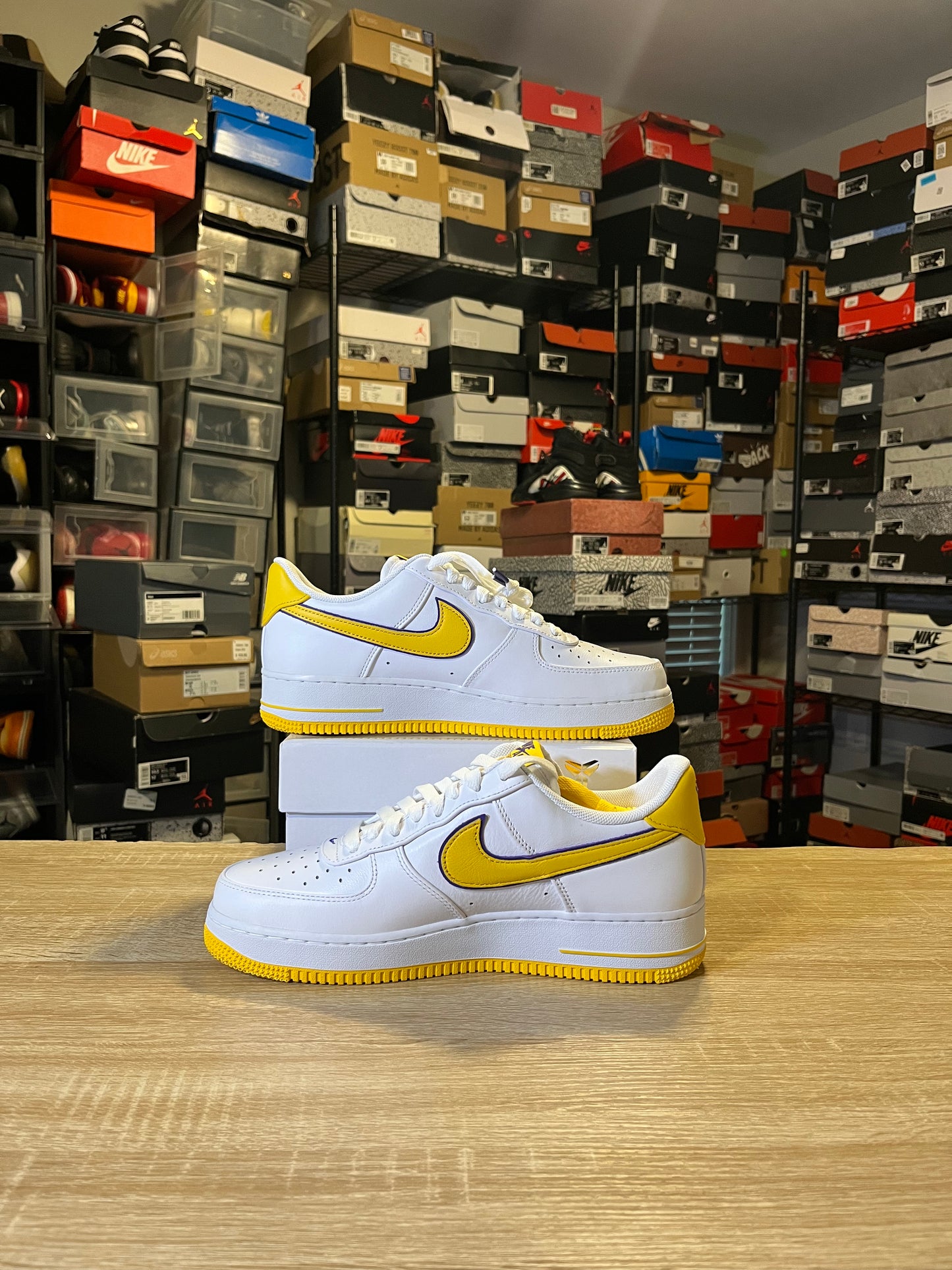 Size 10 - Kobe Bryant x Air Force 1 Retro QS Low Lakers HomeSize 10 - Nike