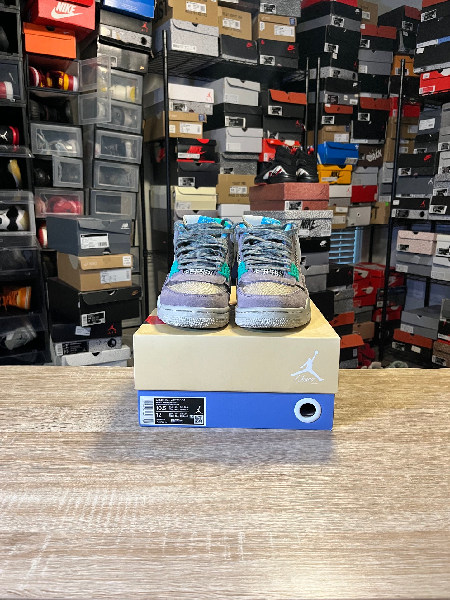 Size 10.5 - AJ 4 Retro x Union LA Taupe Haze