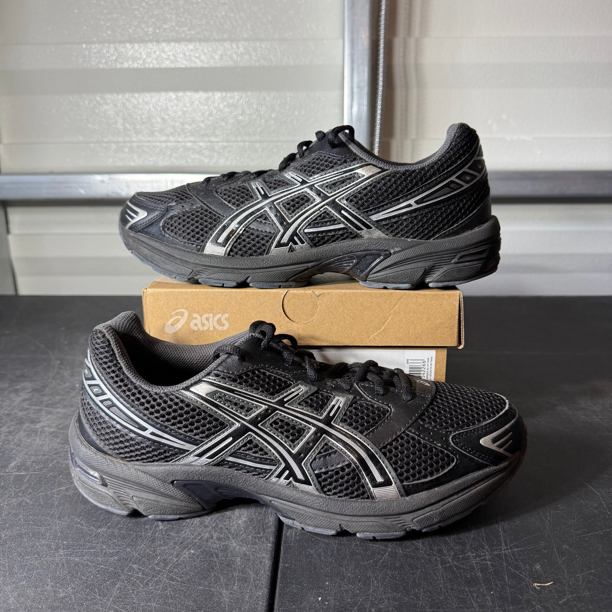 Size 9.5 - ASICS 1130 Black Pure Silver