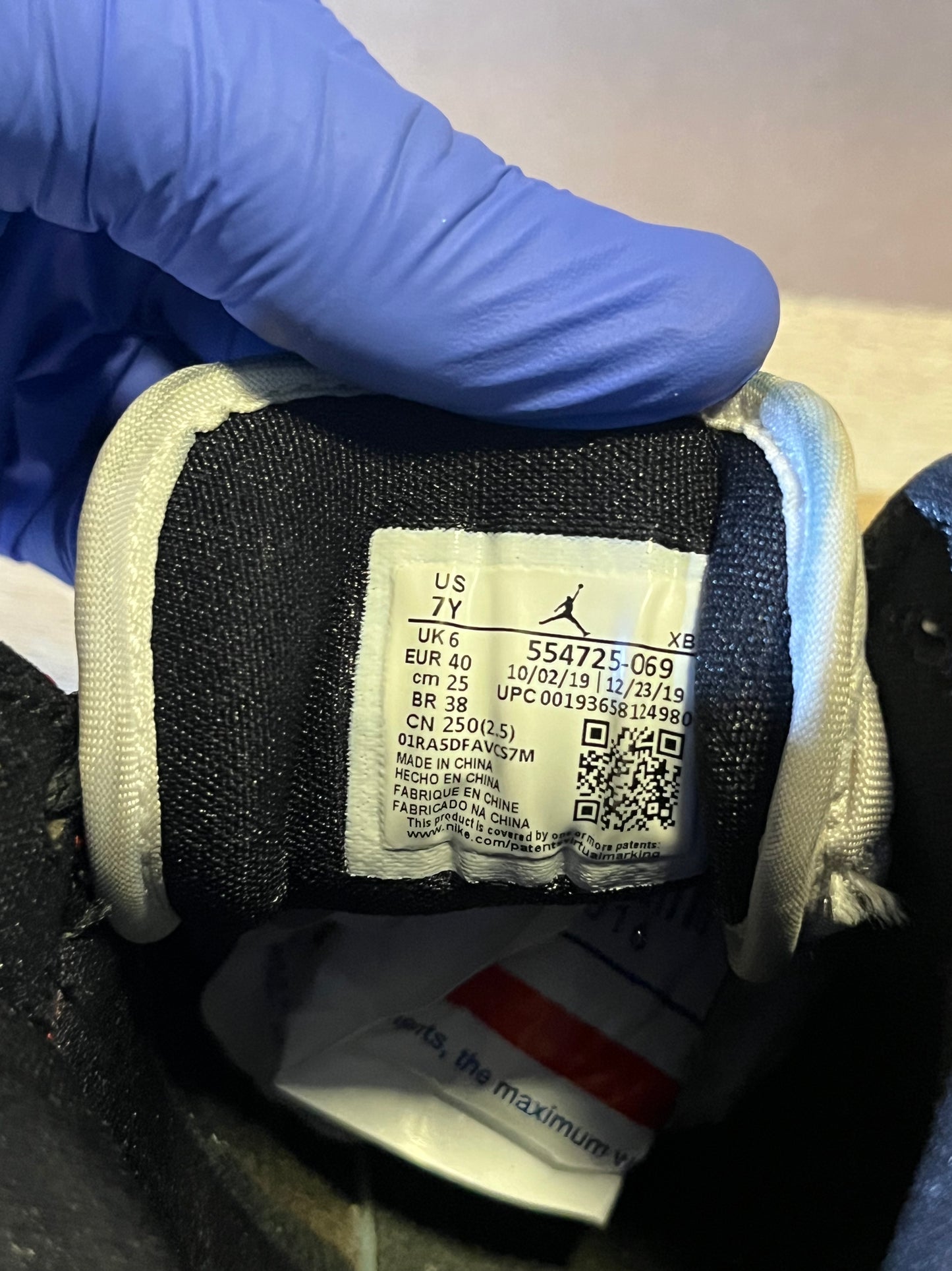 Size 7Y – AJ 1 Mid Chicago Toe