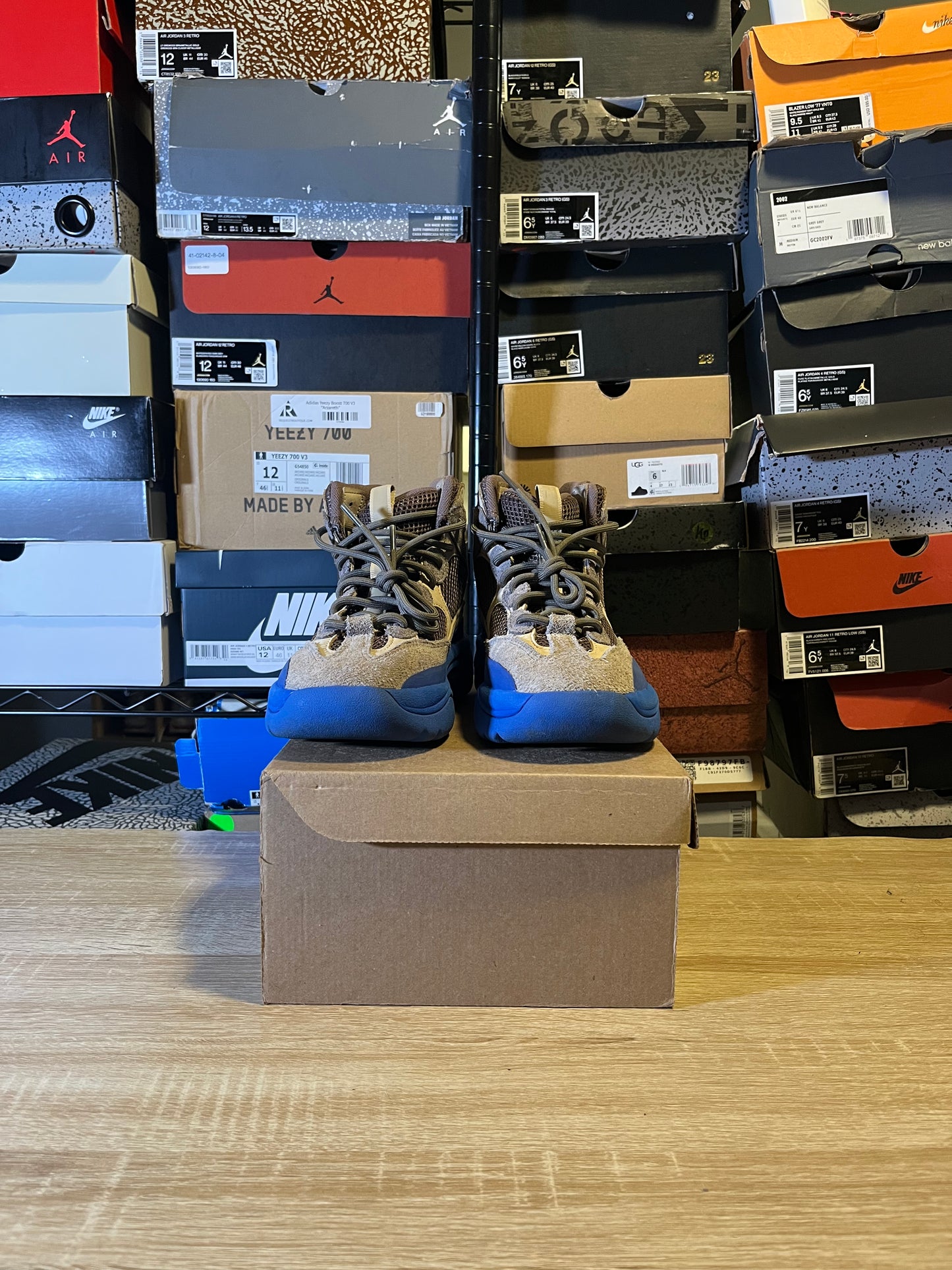Size 6.5 – YZY Desert Boot Taupe Blue