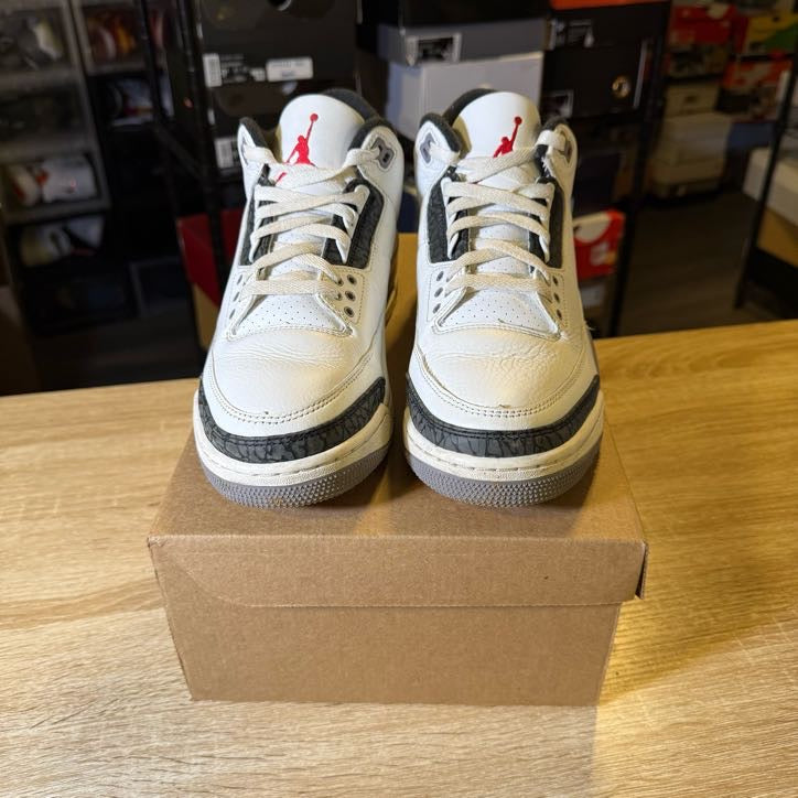 Size 9 - AJ 3 Cement Grey