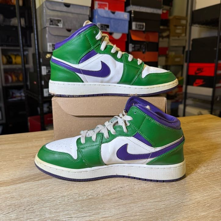 Size 7 - AJ 1 Mid Incredible Hulk