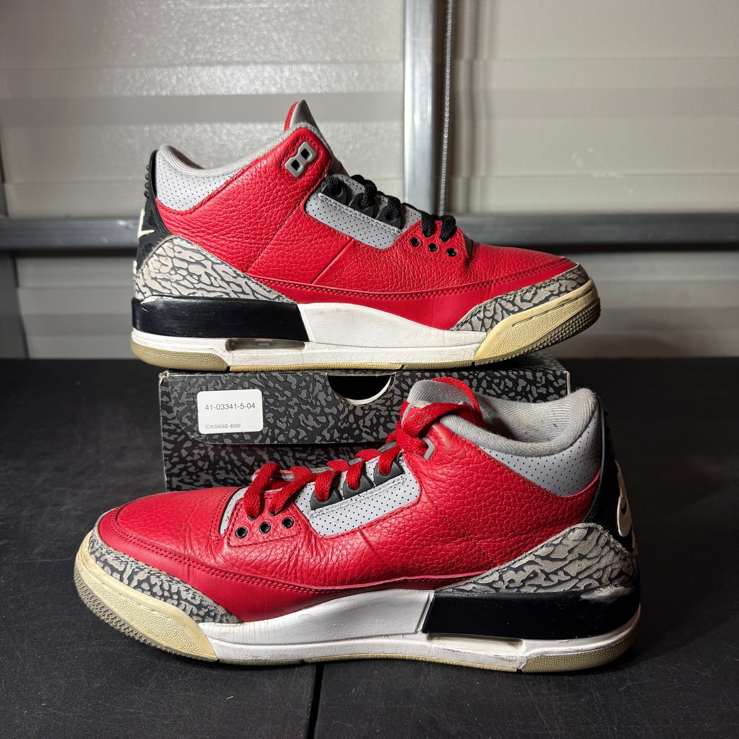 Size 9.5 - AJ 3 Unite