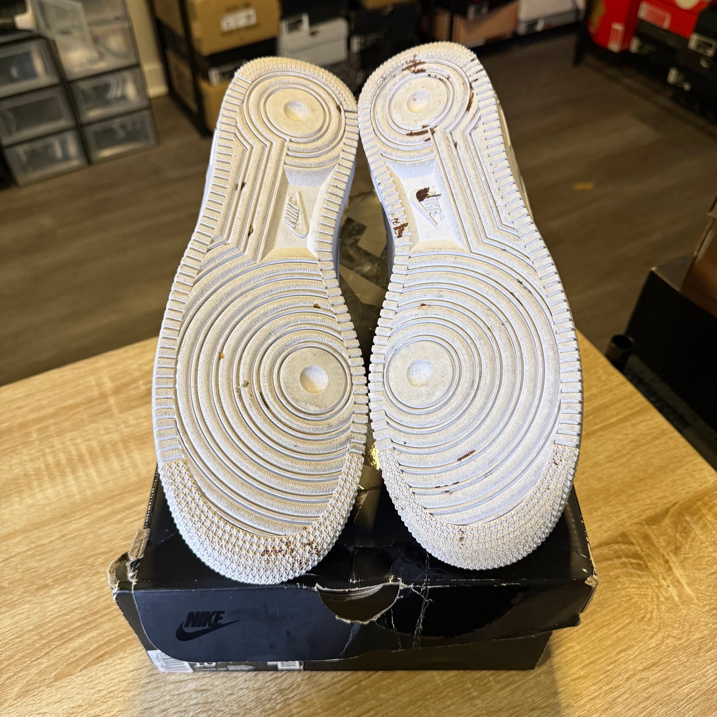 Size 10 - AF 1 Supreme