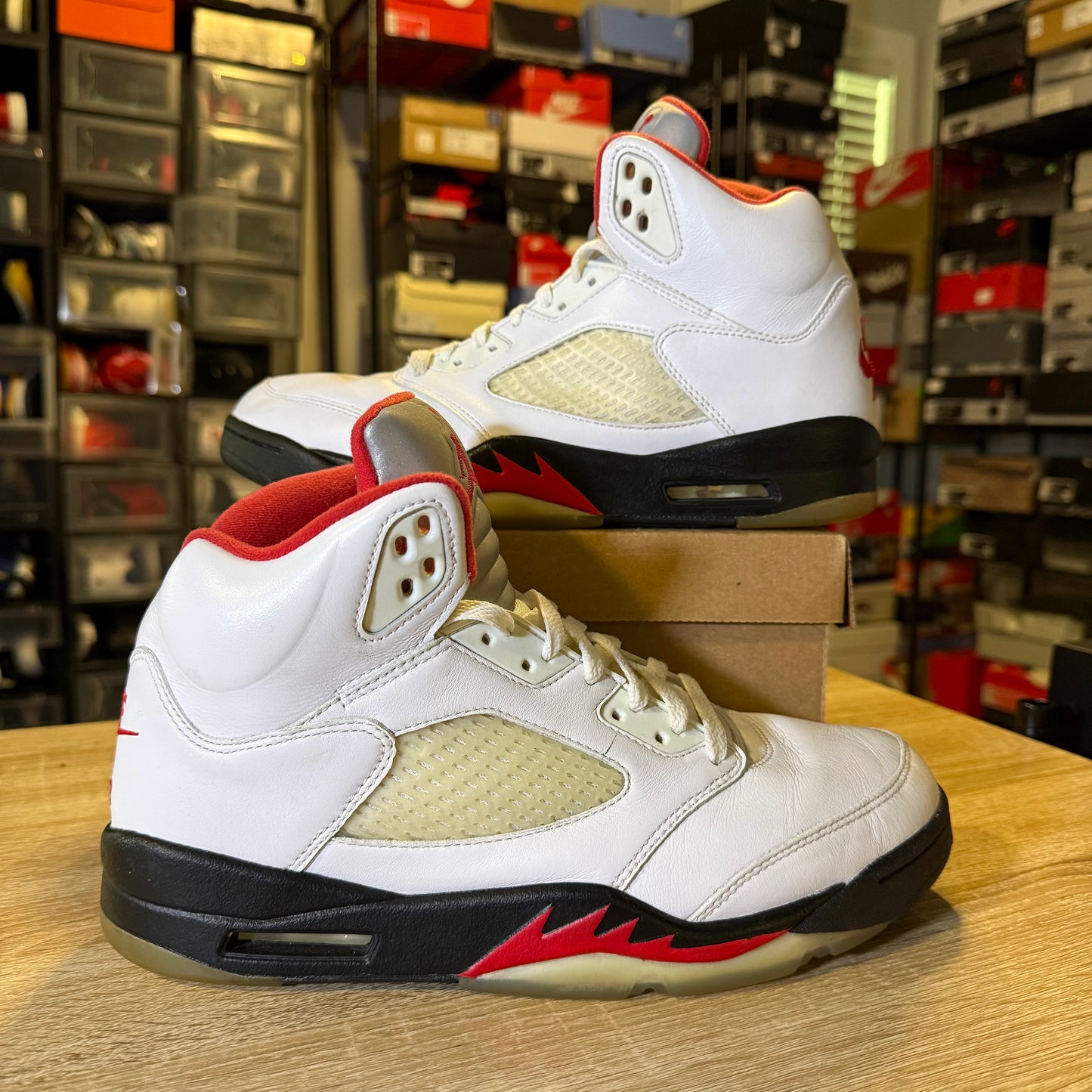 Size 9.5 - AJ 5 Fire Red