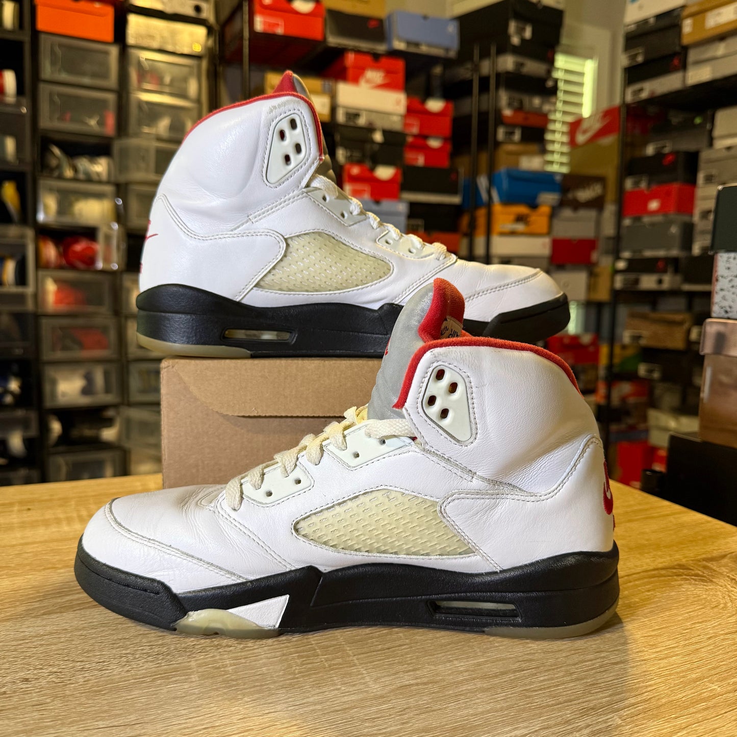 Size 9.5 - AJ 5 Fire Red