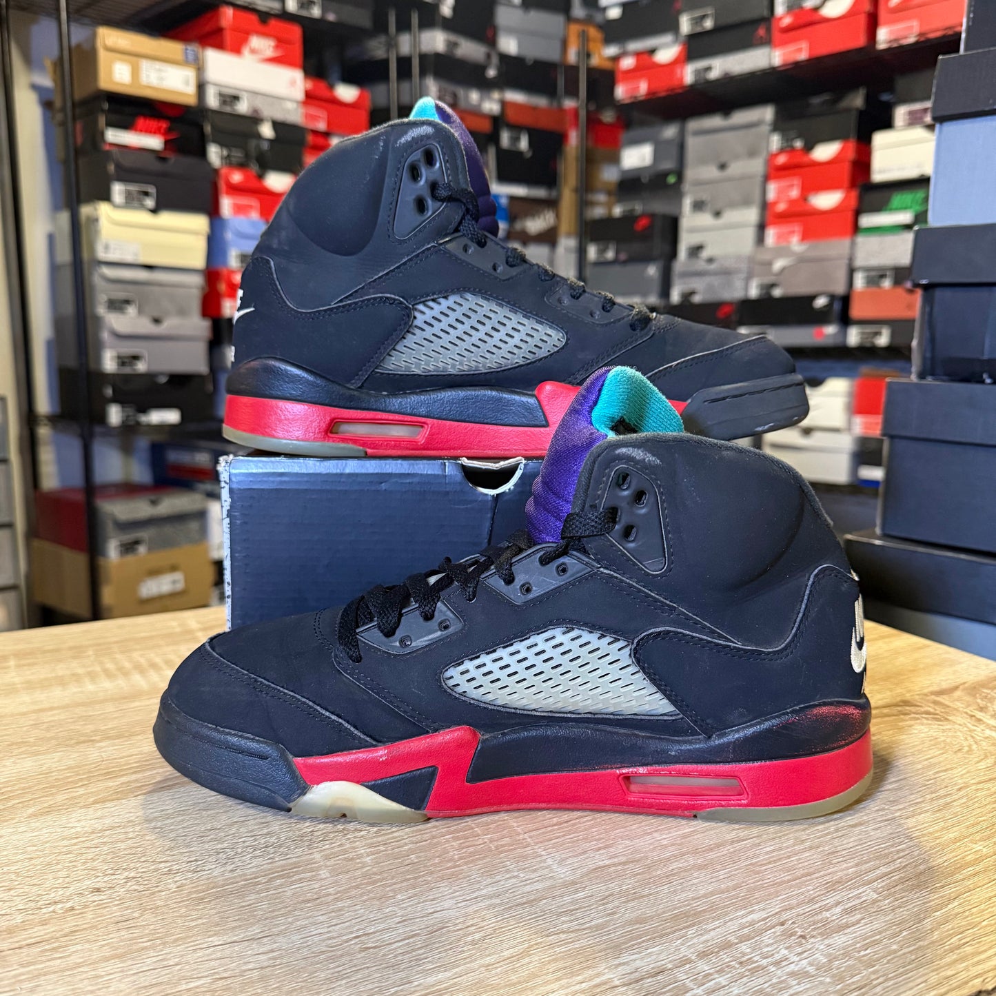 Size 9 - AJ 5 Top 3