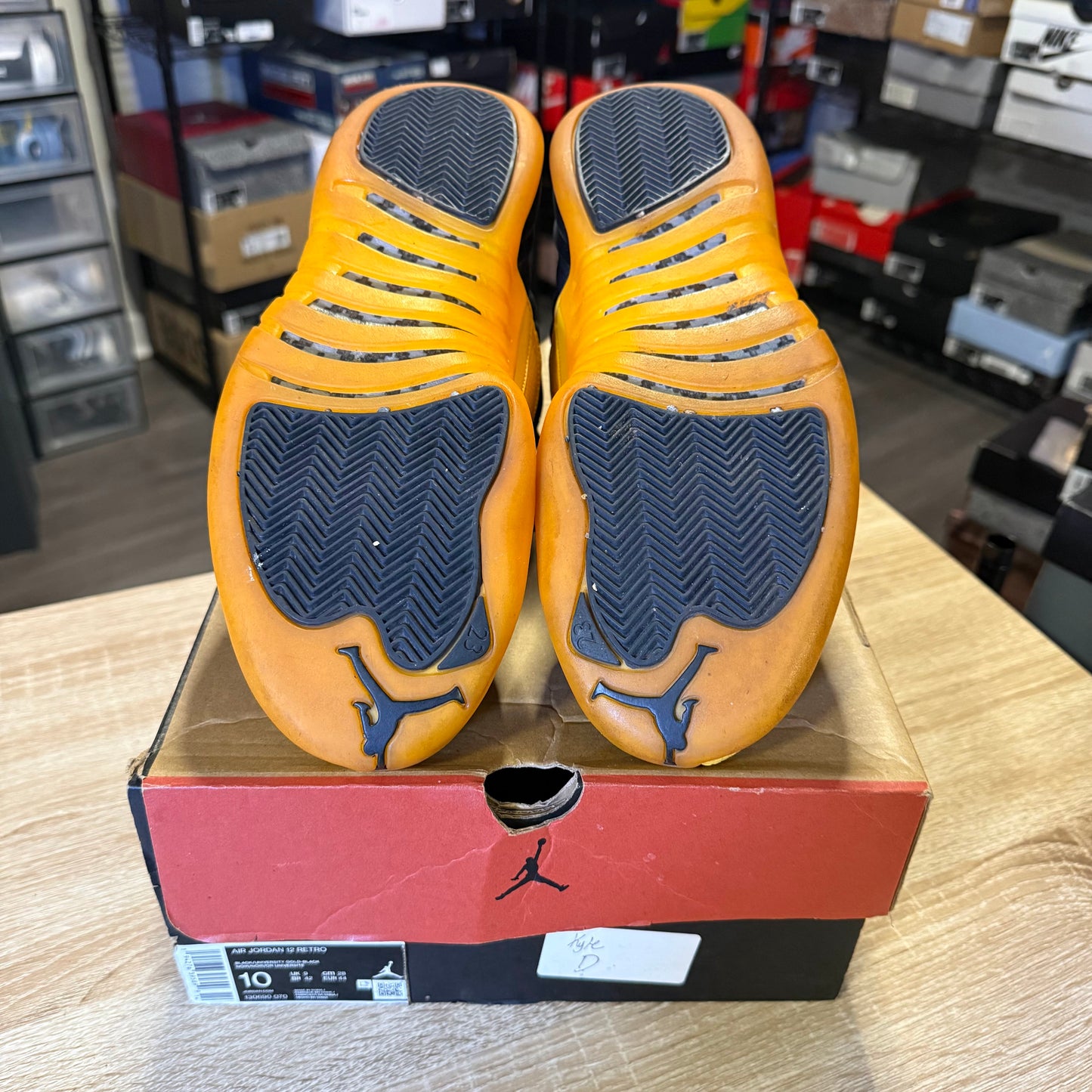 Size 10 - AJ 12 University Gold