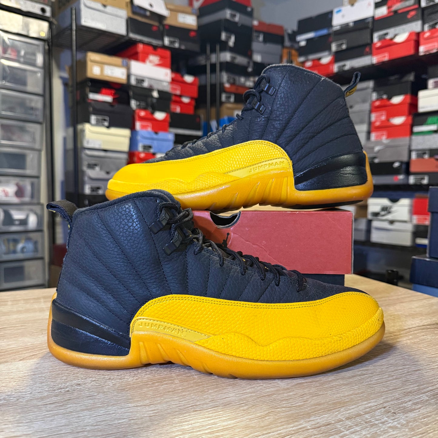 Size 10 - AJ 12 University Gold