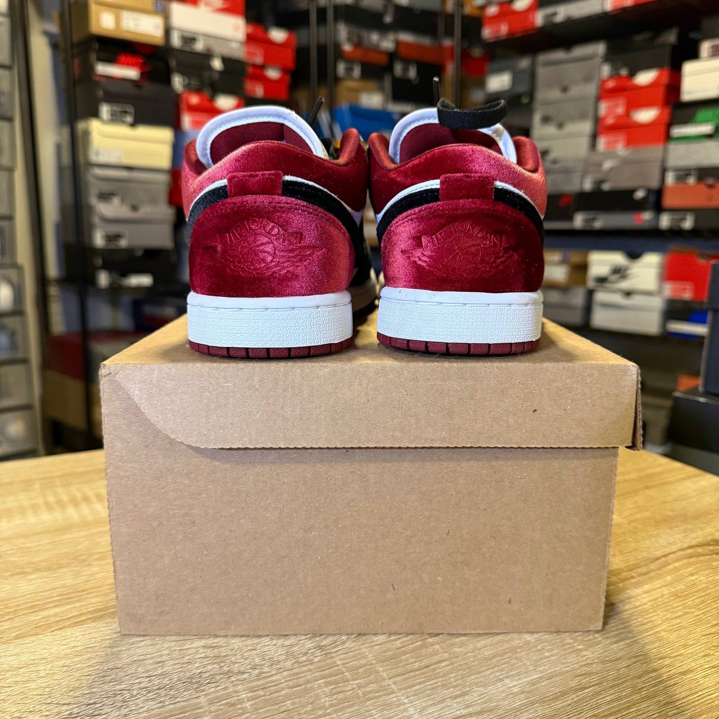 Size 5.5 M - Air Jordan 1 SE Low Velvet Black Toe