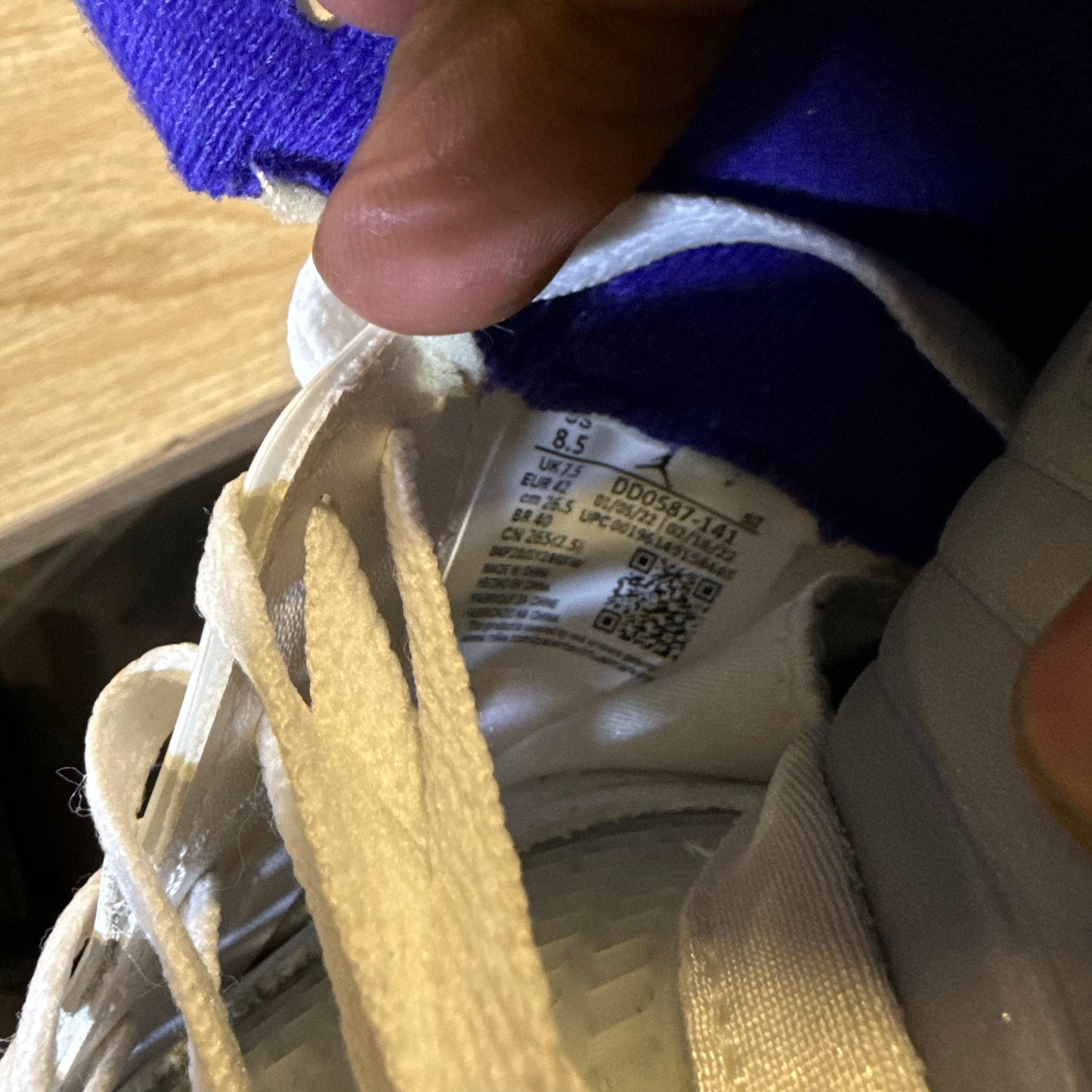 Size 8.5 - AJ 5 Concord