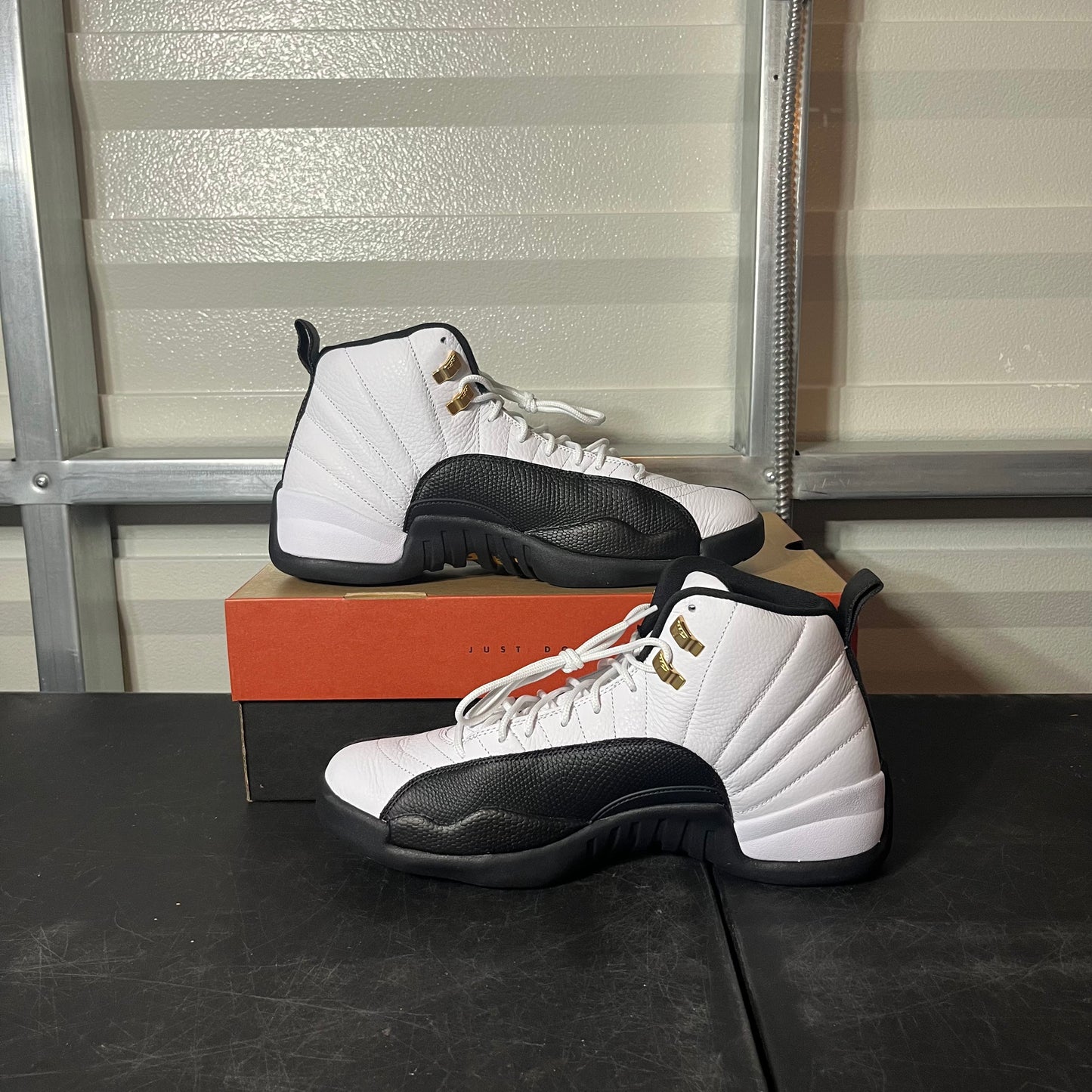 Size 12 - AJ 12 Playoff