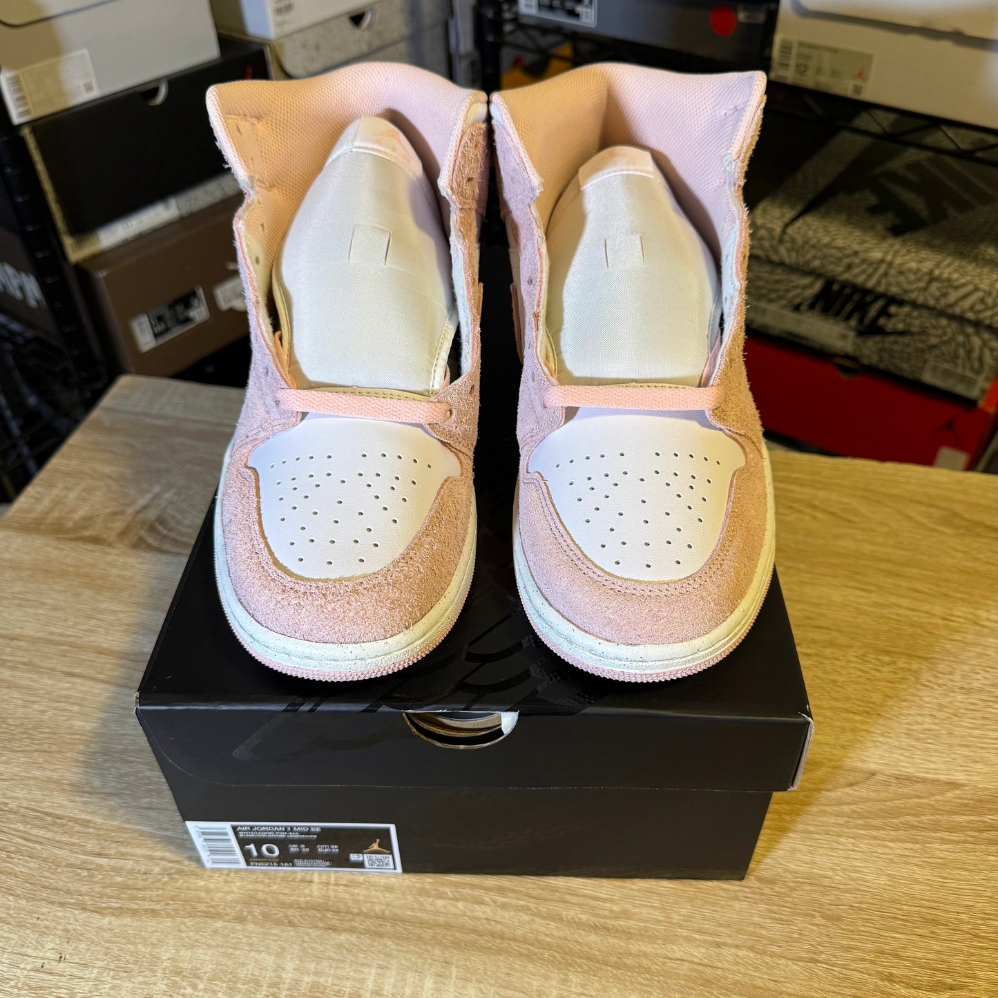 Size 10 - AJ 1 Mid SE Legend Pink
