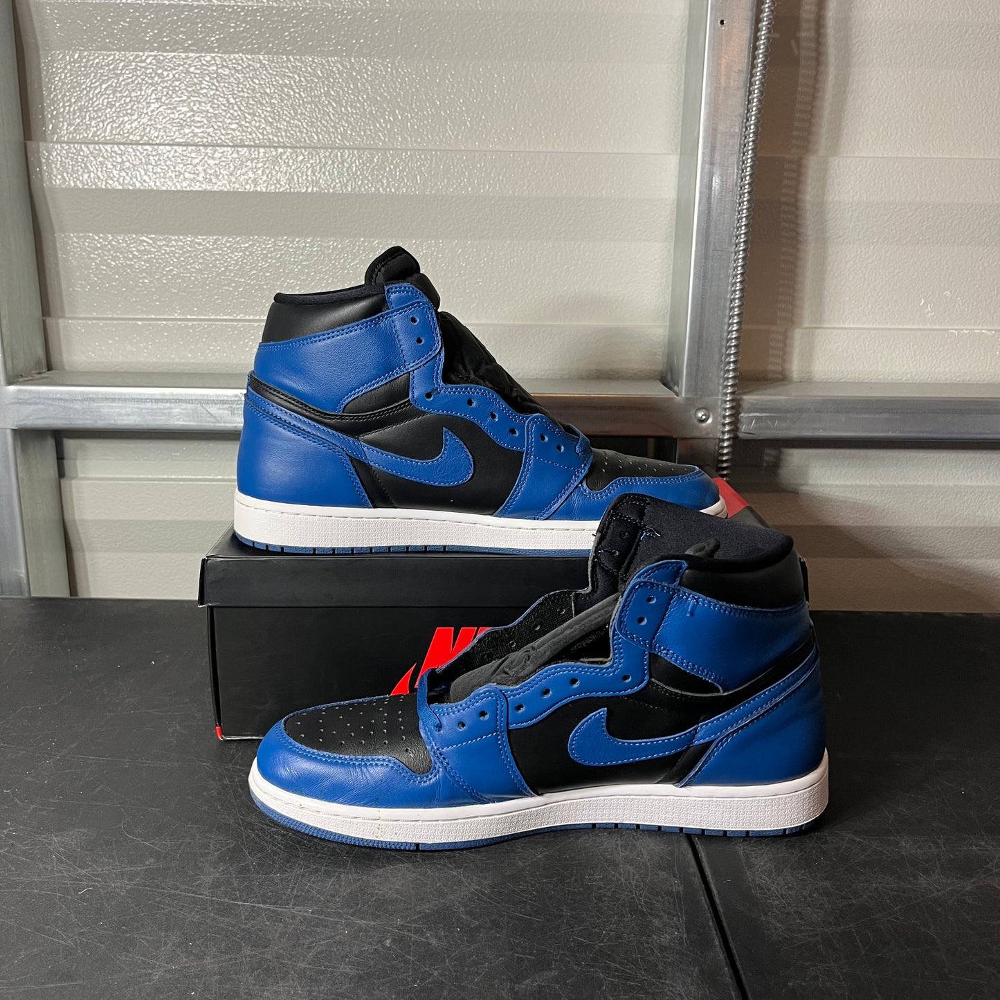 Size 13 - AJ 1 Marina