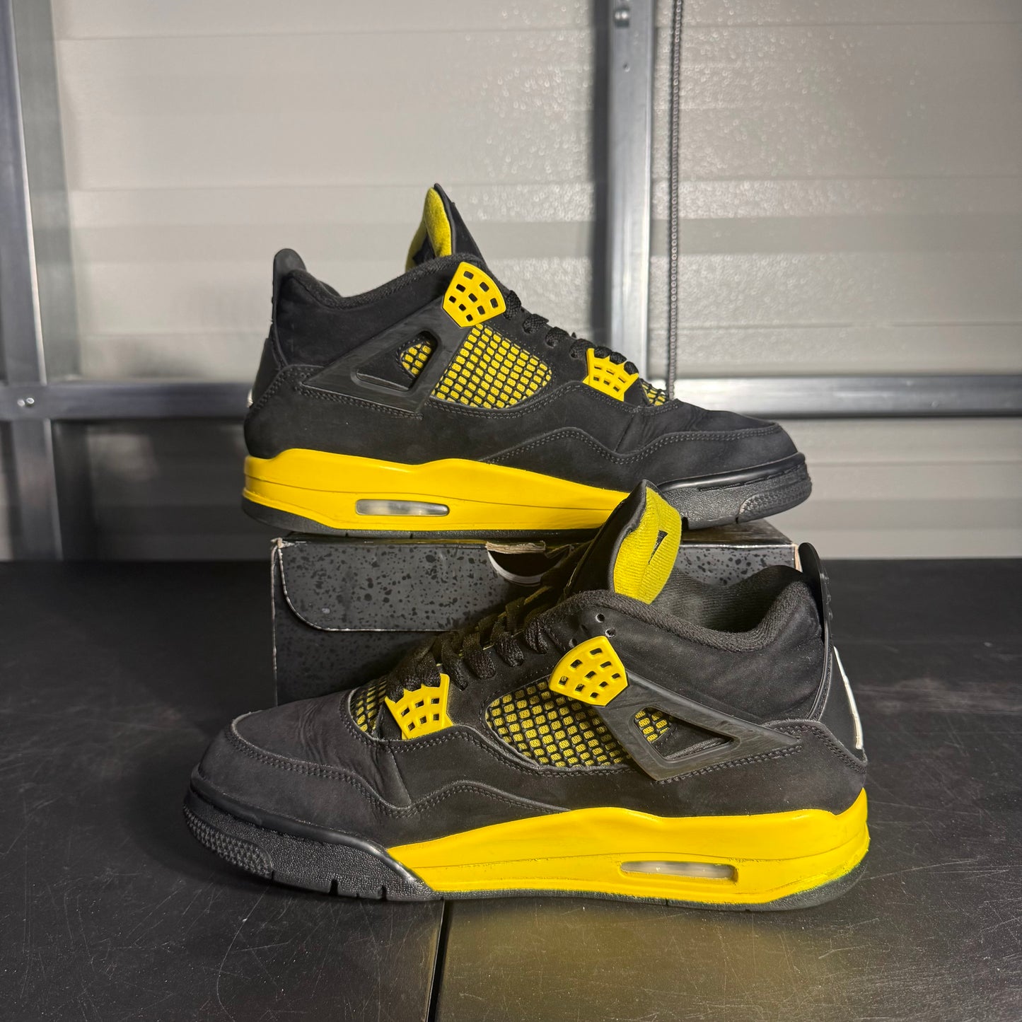 Size 9.5 - AJ 4 Thunder