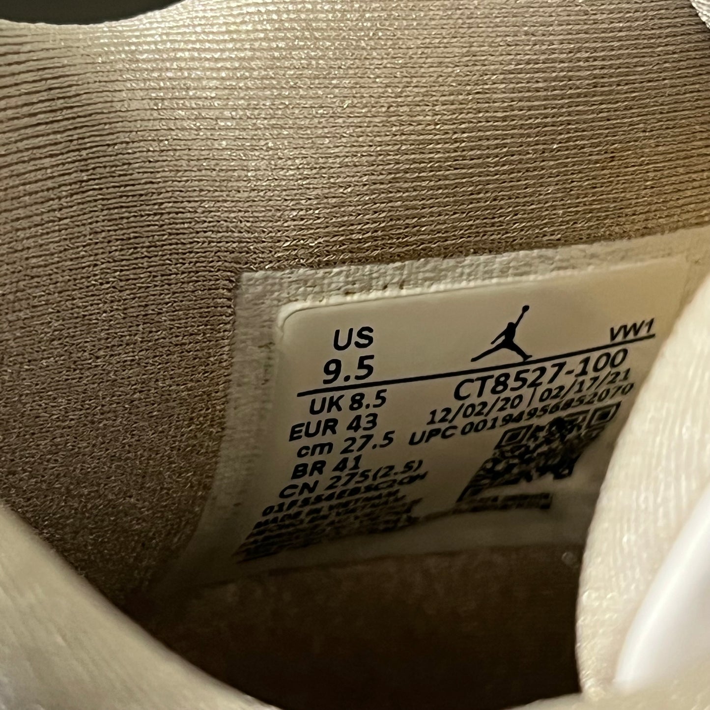 Size 9.5 - AJ 4 White Oreo