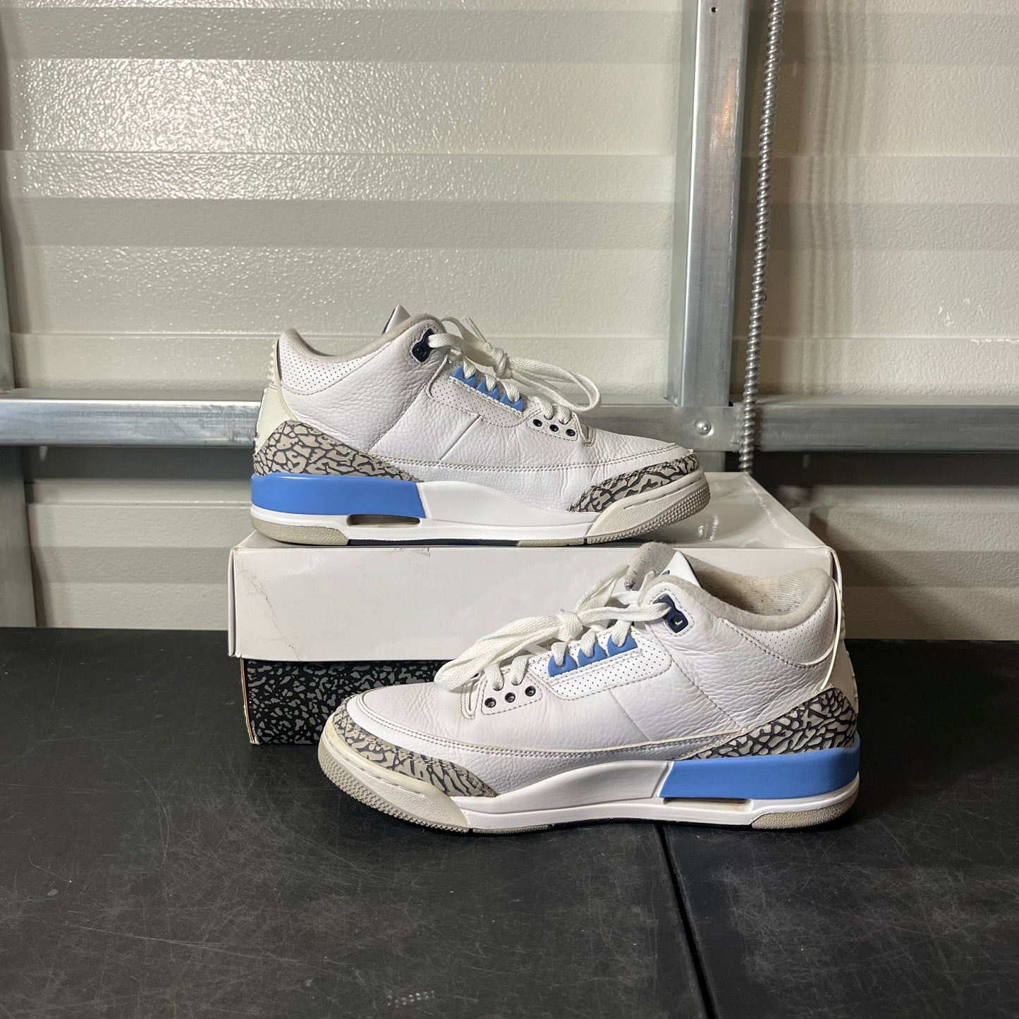 Size 8.5 - AJ 3 UNC