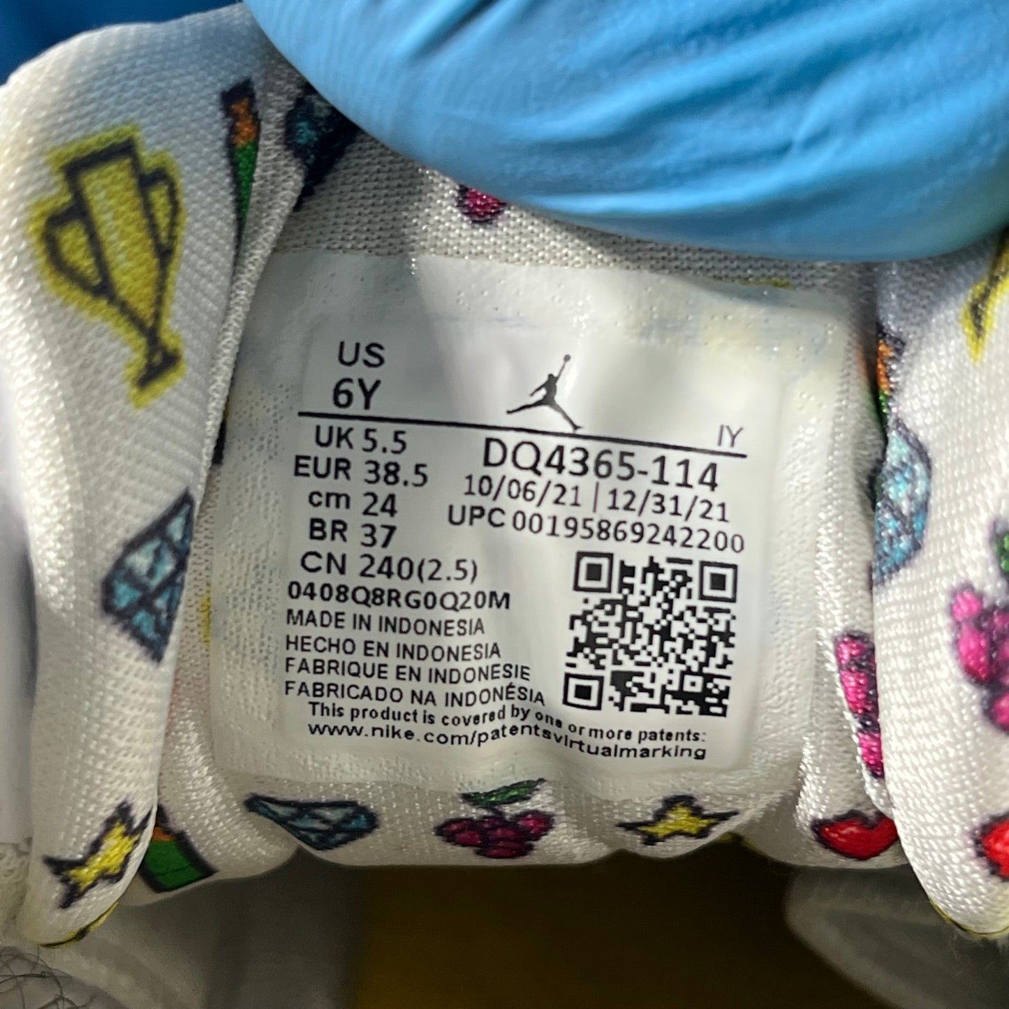 Size 6Y - AJ 12 Emoji