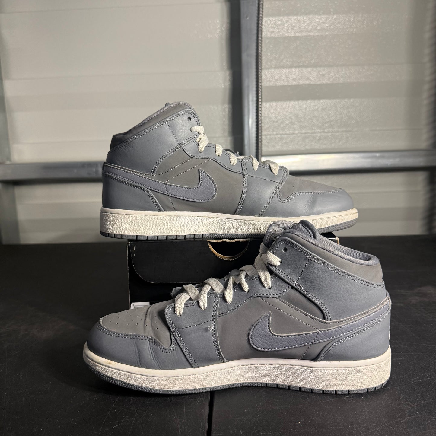 Size 7Y - AJ 1 Mid Cool Grey