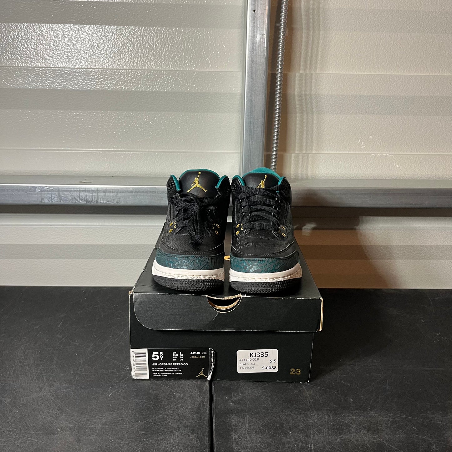 Size 5.5Y - AJ 3 Rio Teal