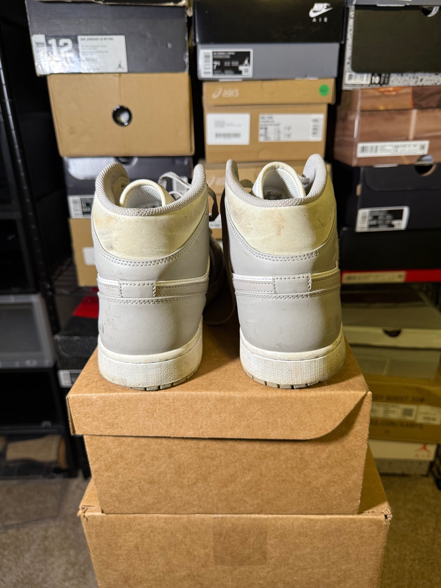 Size 12 - AJ 1 Mid College Grey