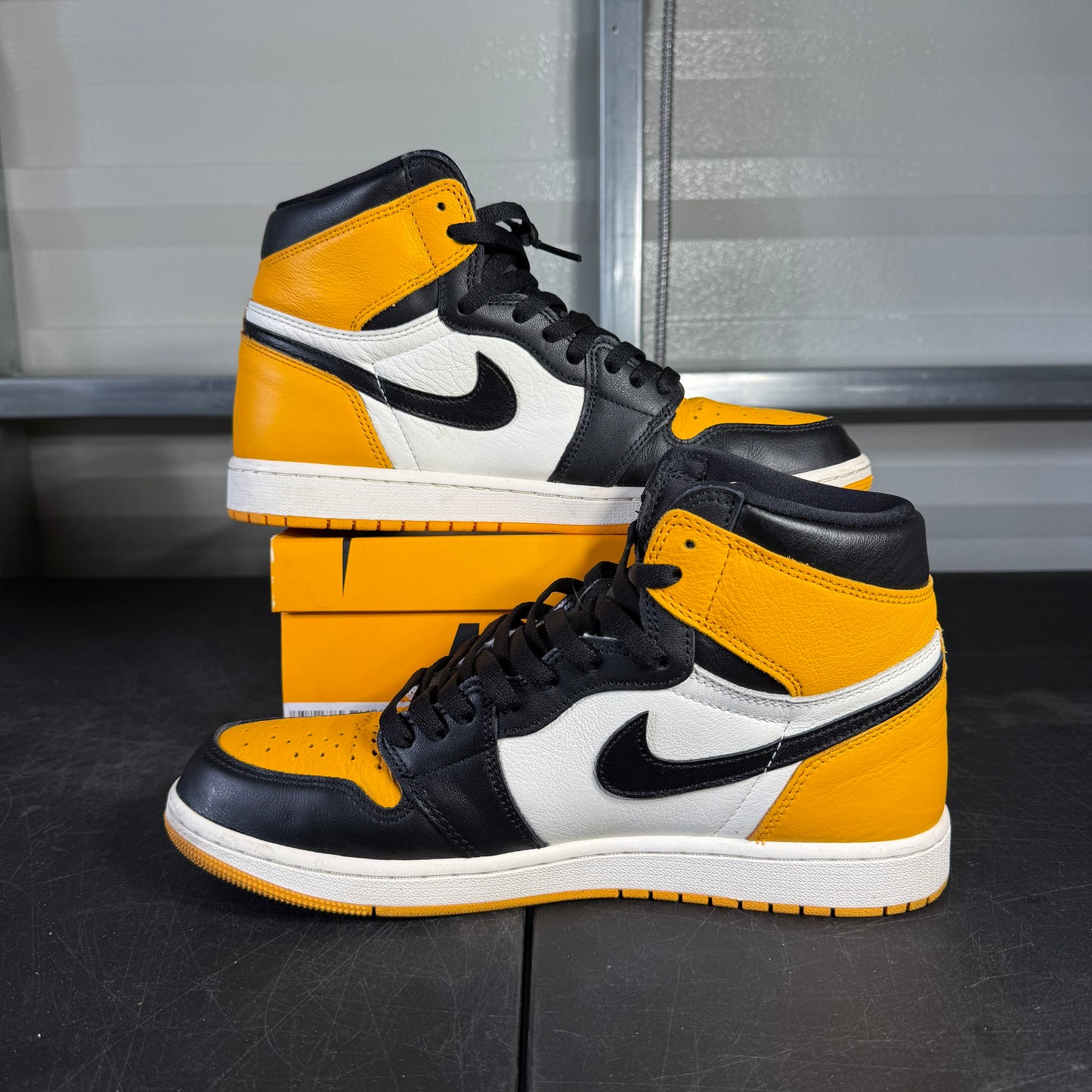 Size 10.5 - AJ 1 Taxi