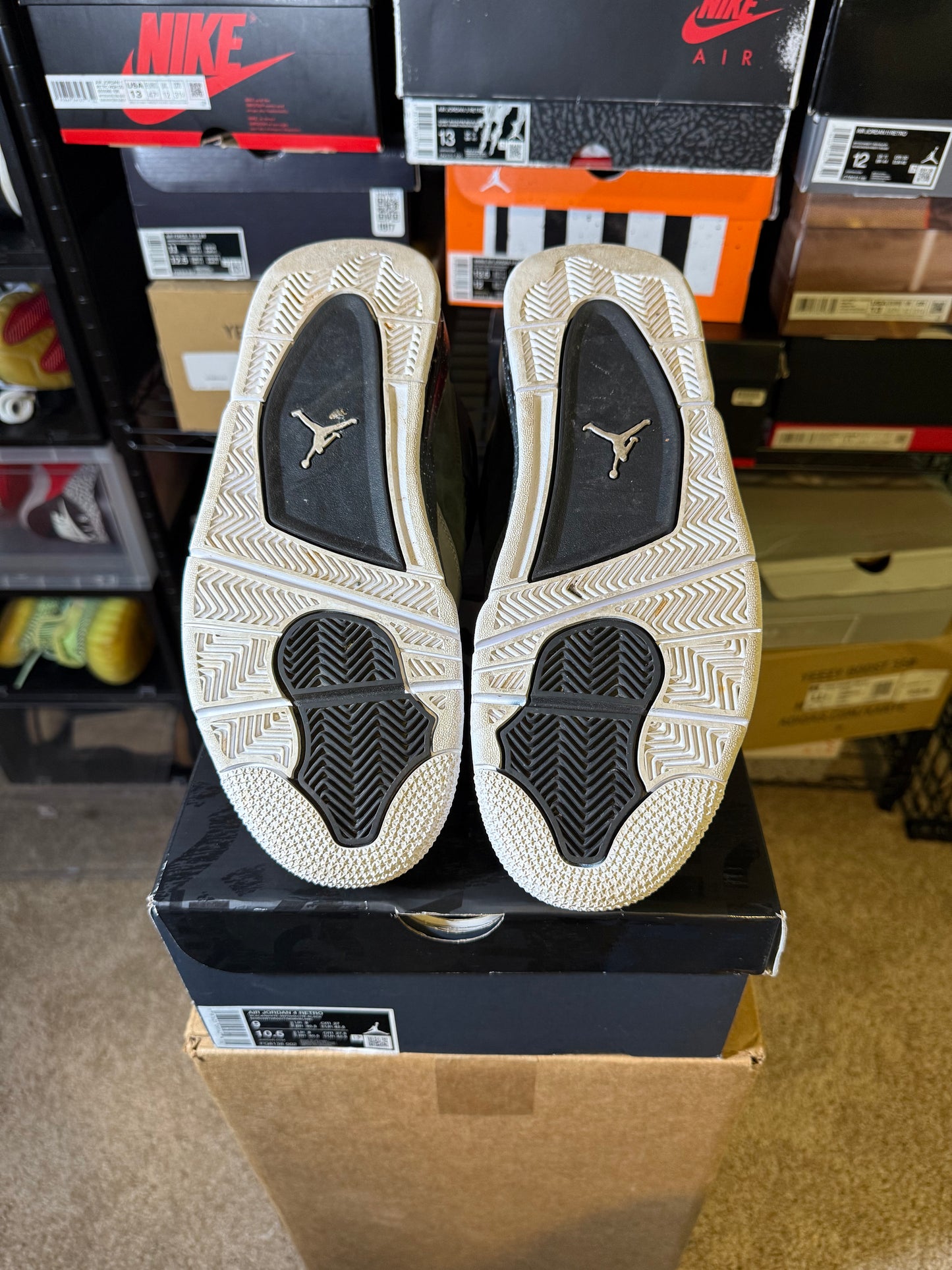 Size 9 - AJ 4 Retro 2024 Fear