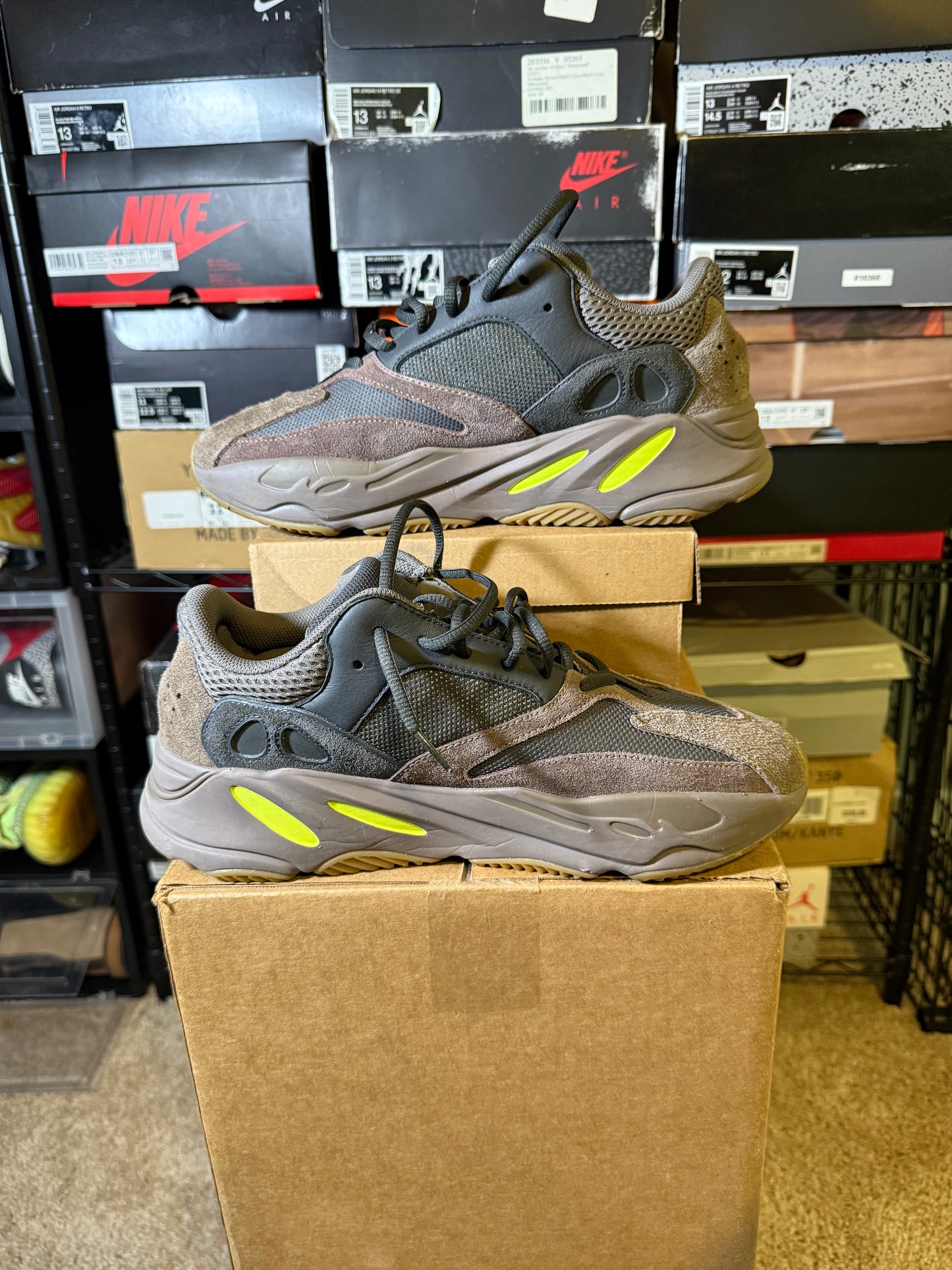 Size 10.5 - YZY Boost 700 V1 Mauve