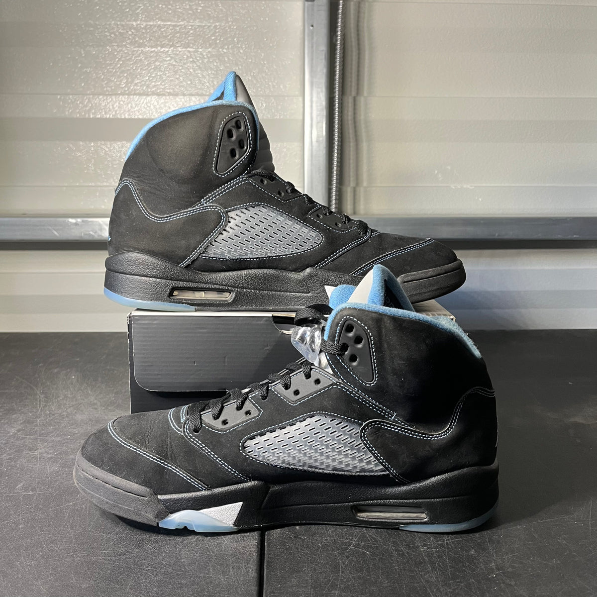 Size 12 - AJ 5 University Blue