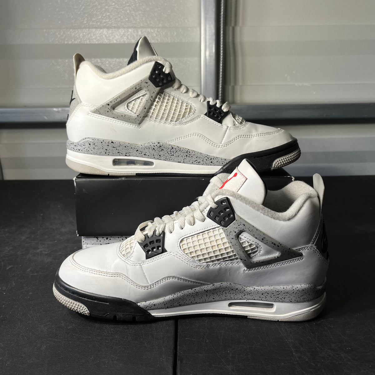 Size 9.5 - AJ 4 White Cement