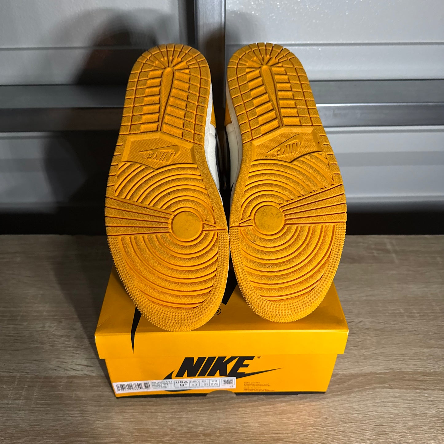 Size 9.5 - AJ 1 Retro High OG Taxi