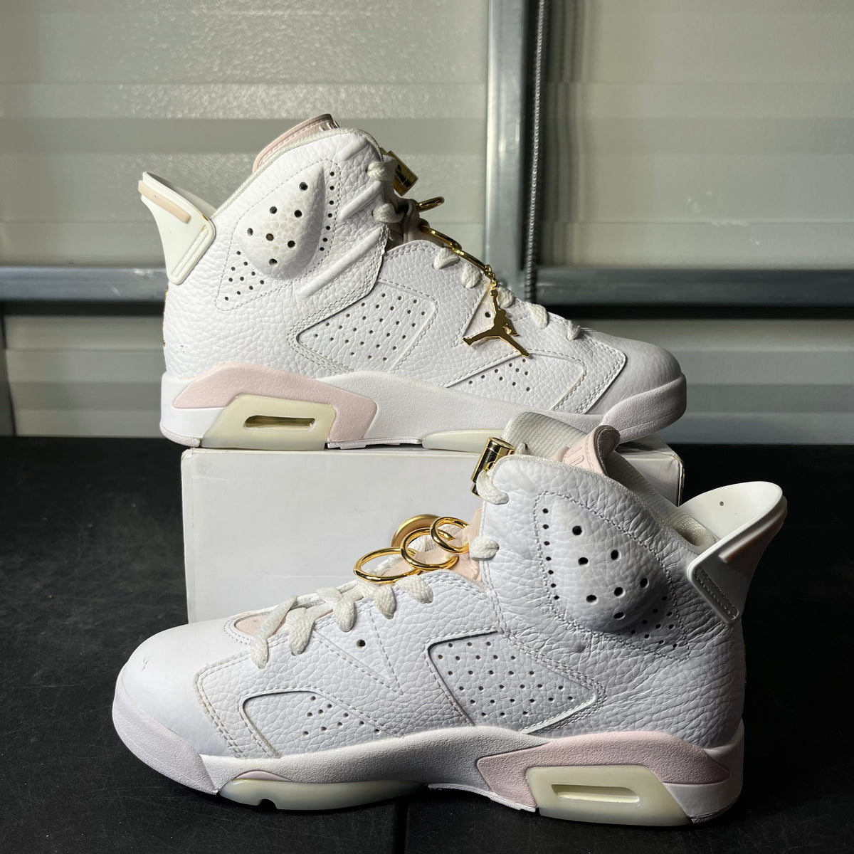 Size 8W - AJ 6 Gold Hoops