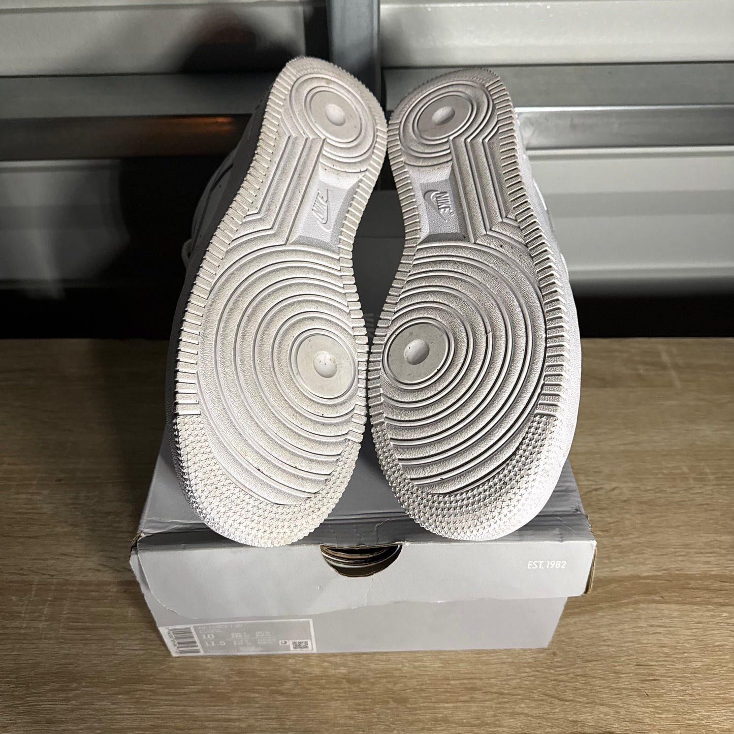 Size 10 - AF 1 '07 Triple White